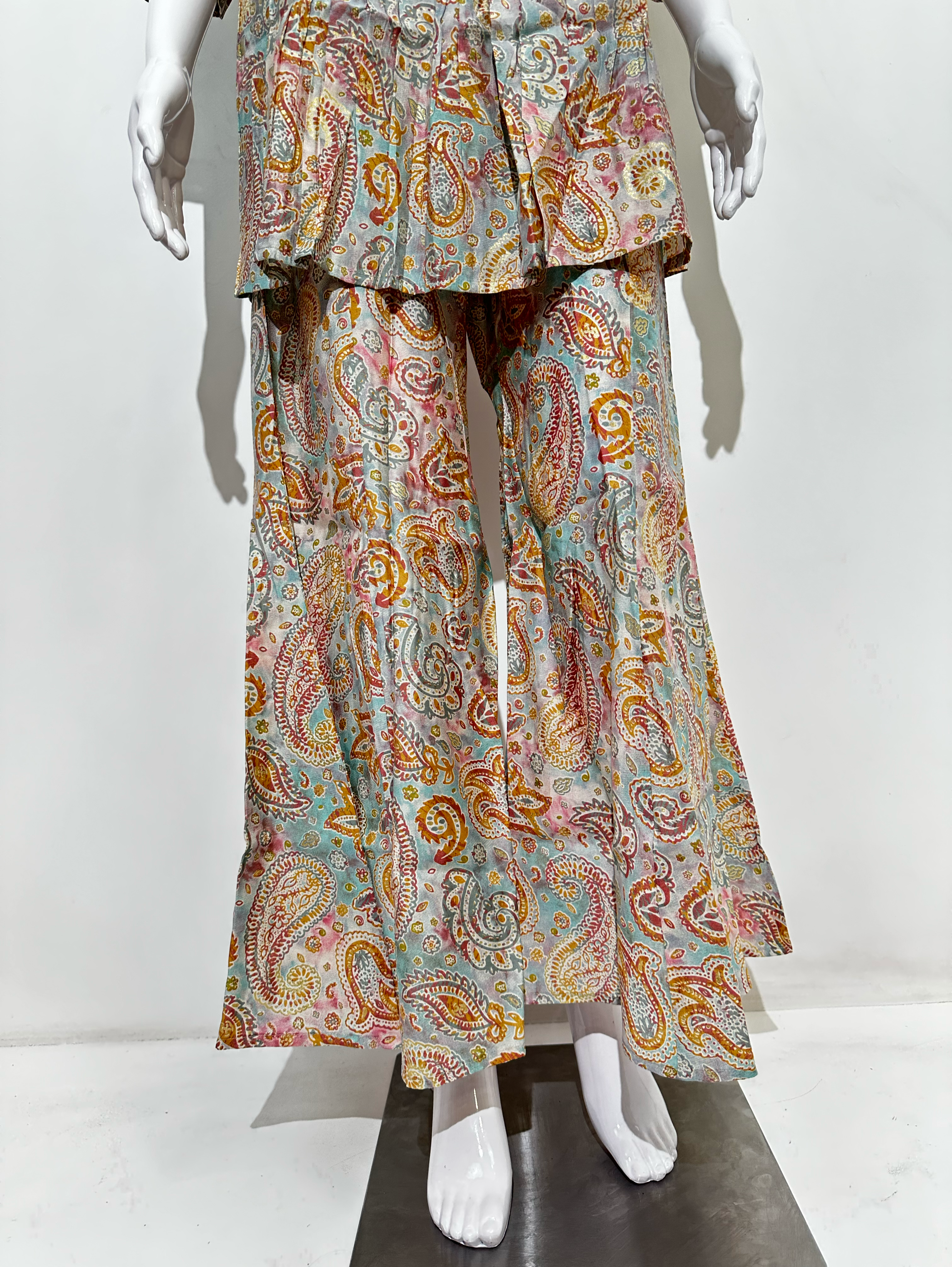 Image of Muslin Bell Bottom Coords - 2 Piece