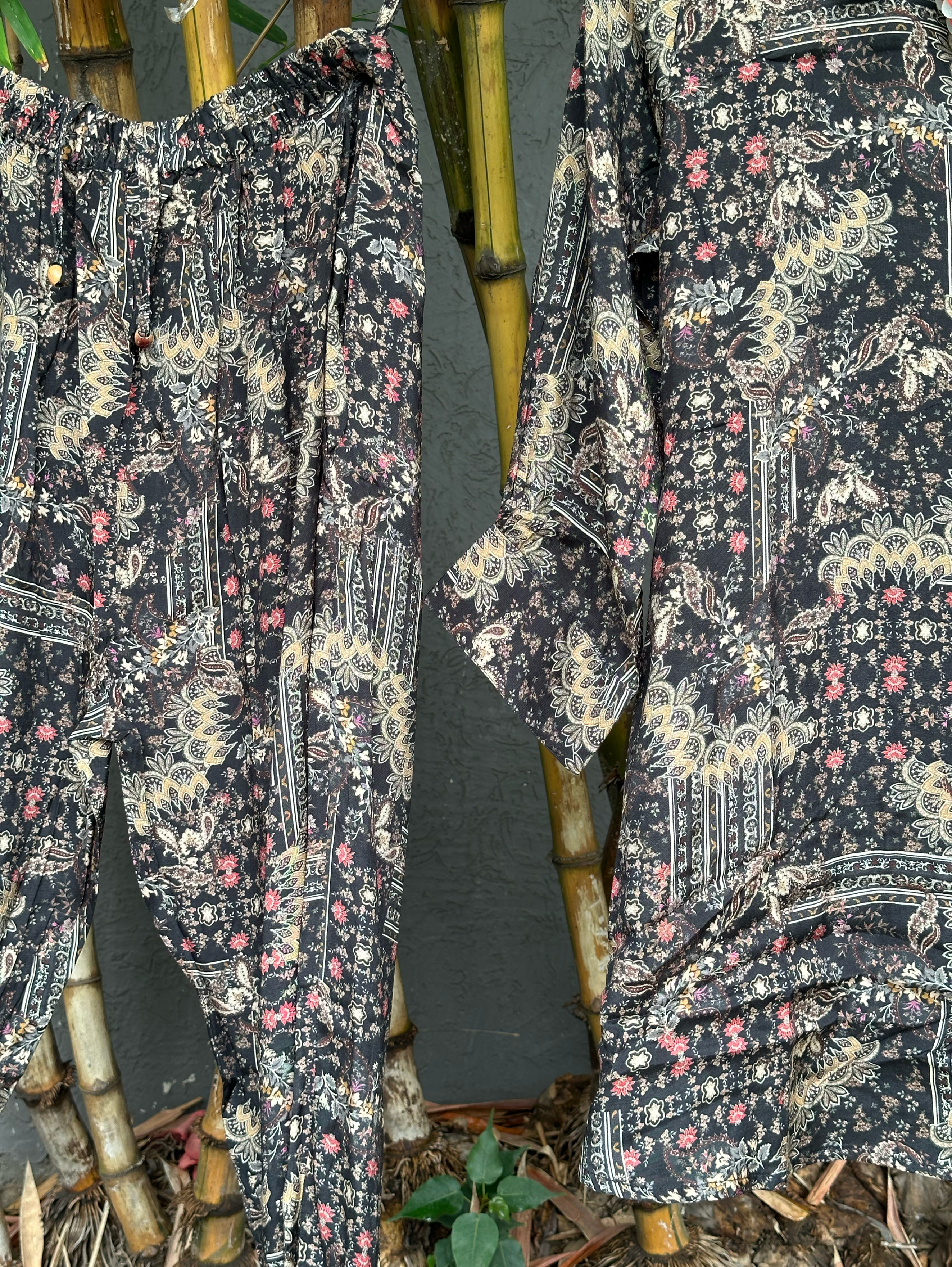 Image of Muslin Stand Patti Accessories Coords