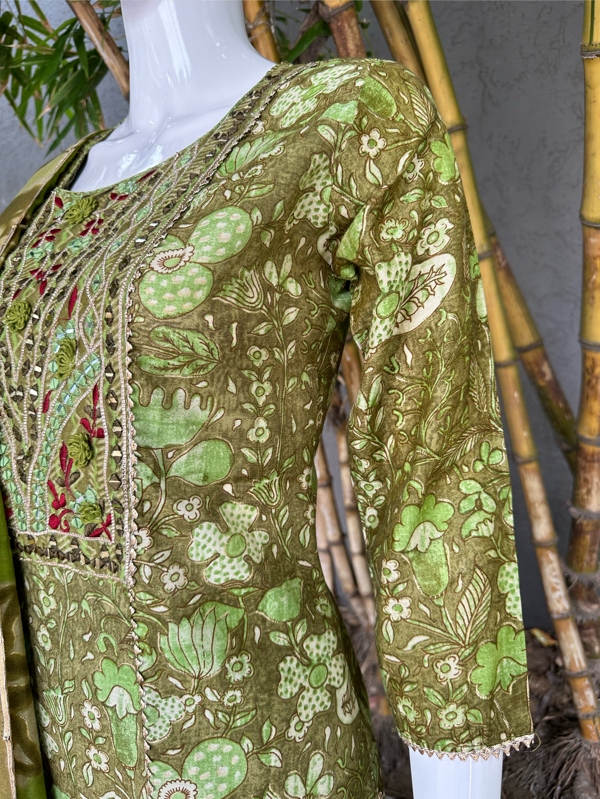 Muslin 3 Piece Embroidery kurti Set