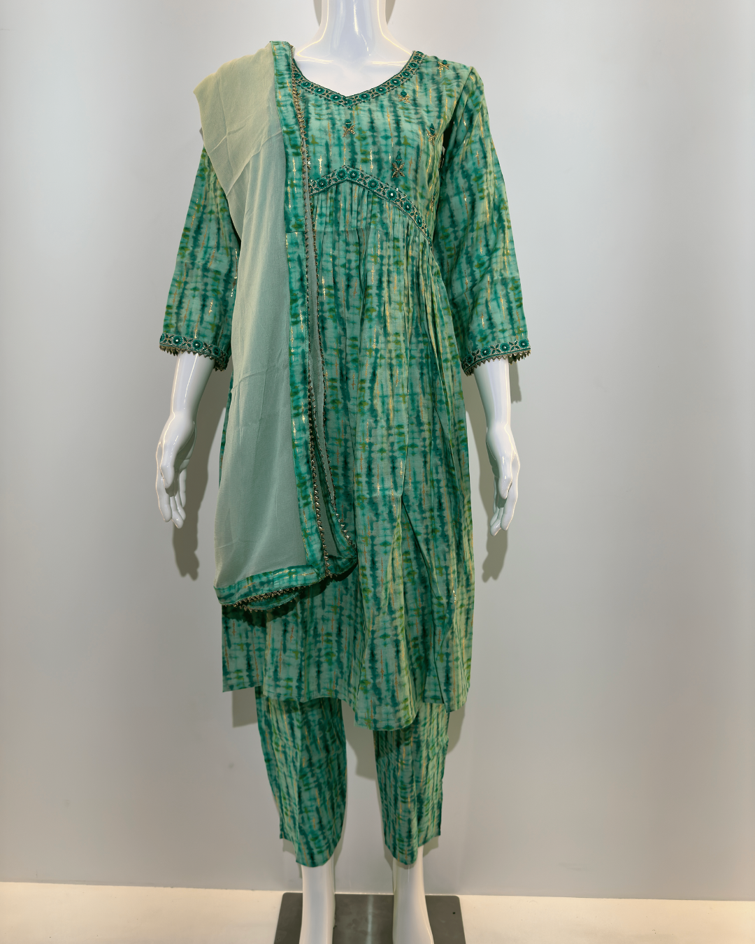 Alia Cut Muslin Kurti Set- 3 Piece