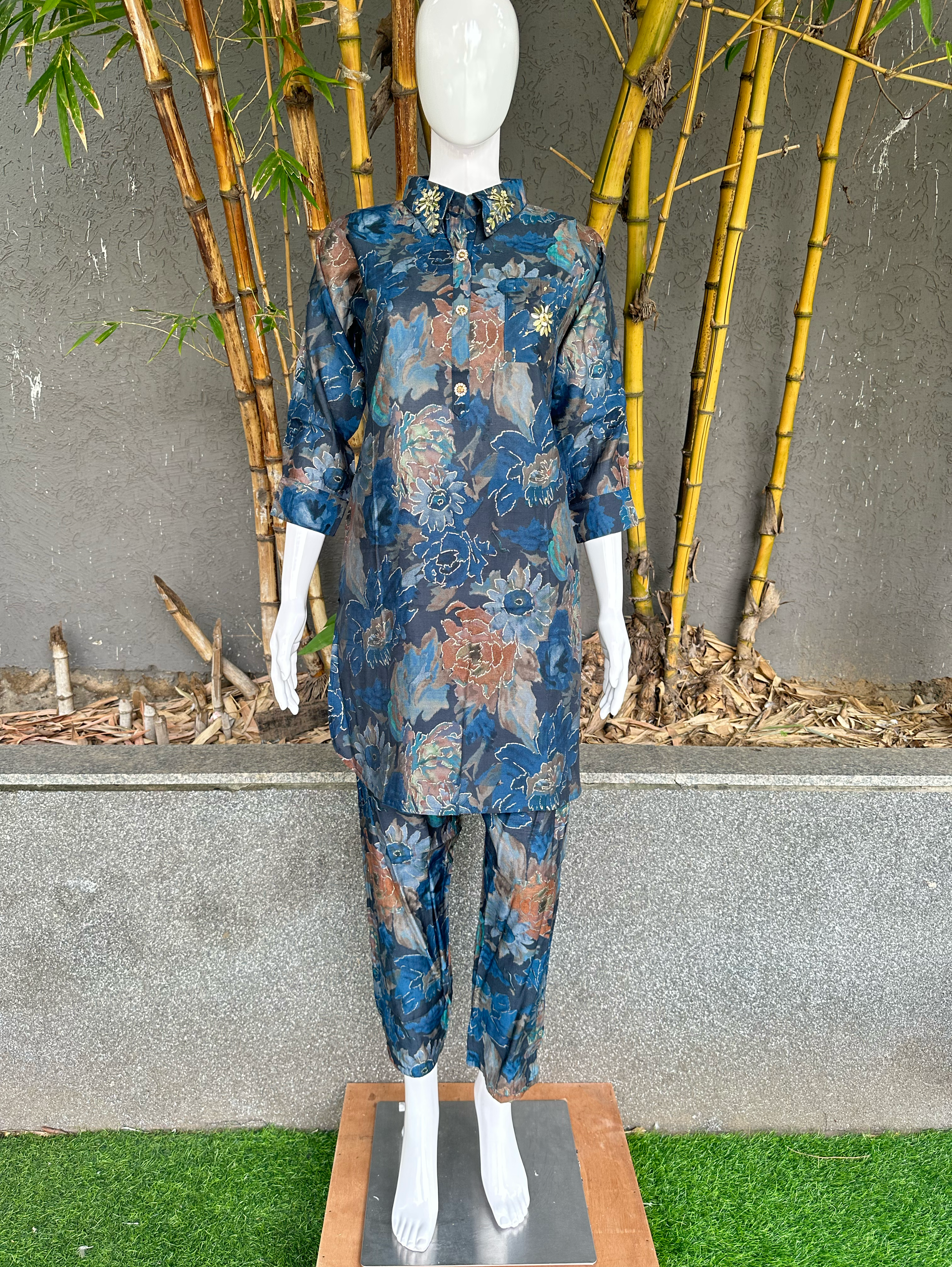 Image of Muslin with Collar and Pocket Embroidery Coords