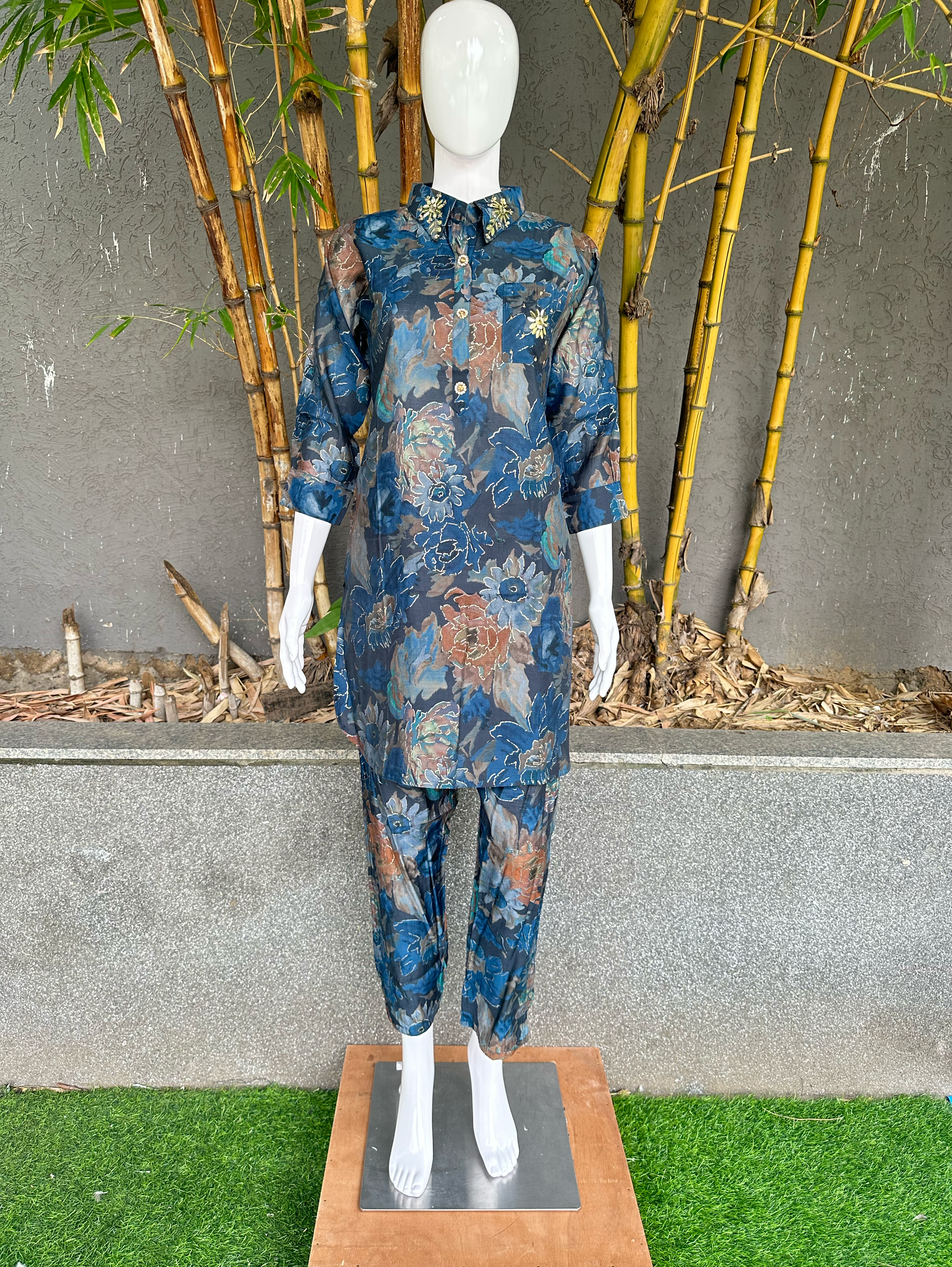 Image of Muslin with Collar and Pocket Embroidery Coords