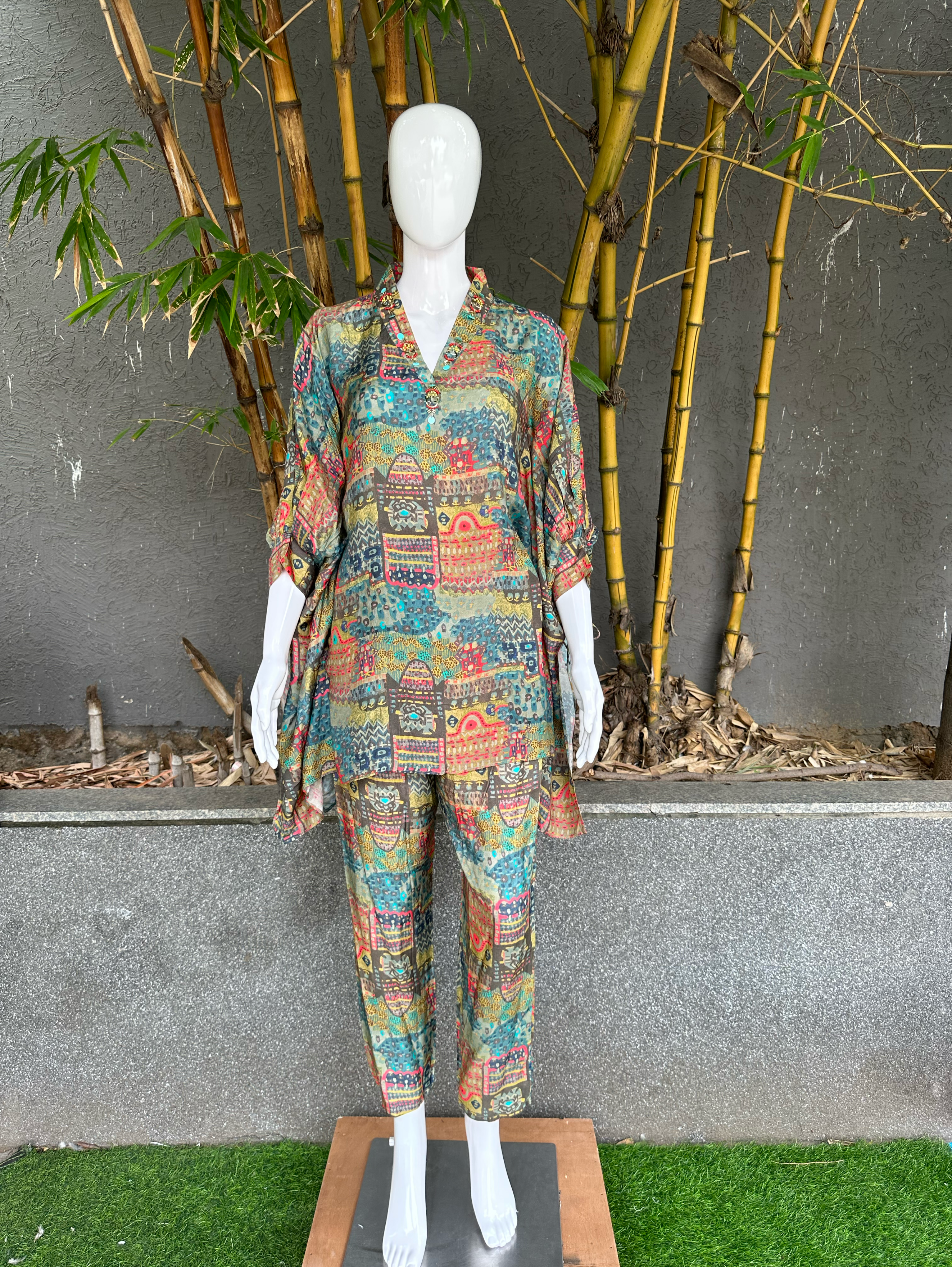 Image of Muslin Kaftan Coord Set with Accessories work