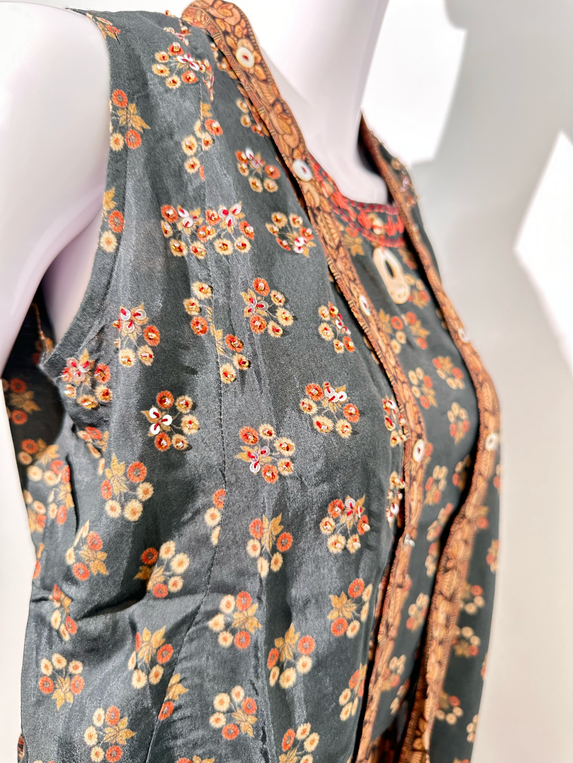Muslin Print with Thread Sequence work - Attached Jacket