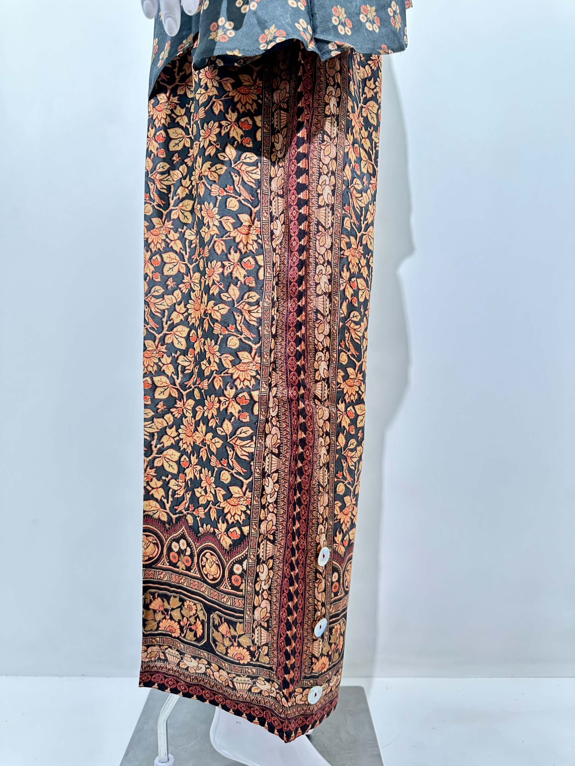 Muslin Print with Thread Sequence work - Attached Jacket