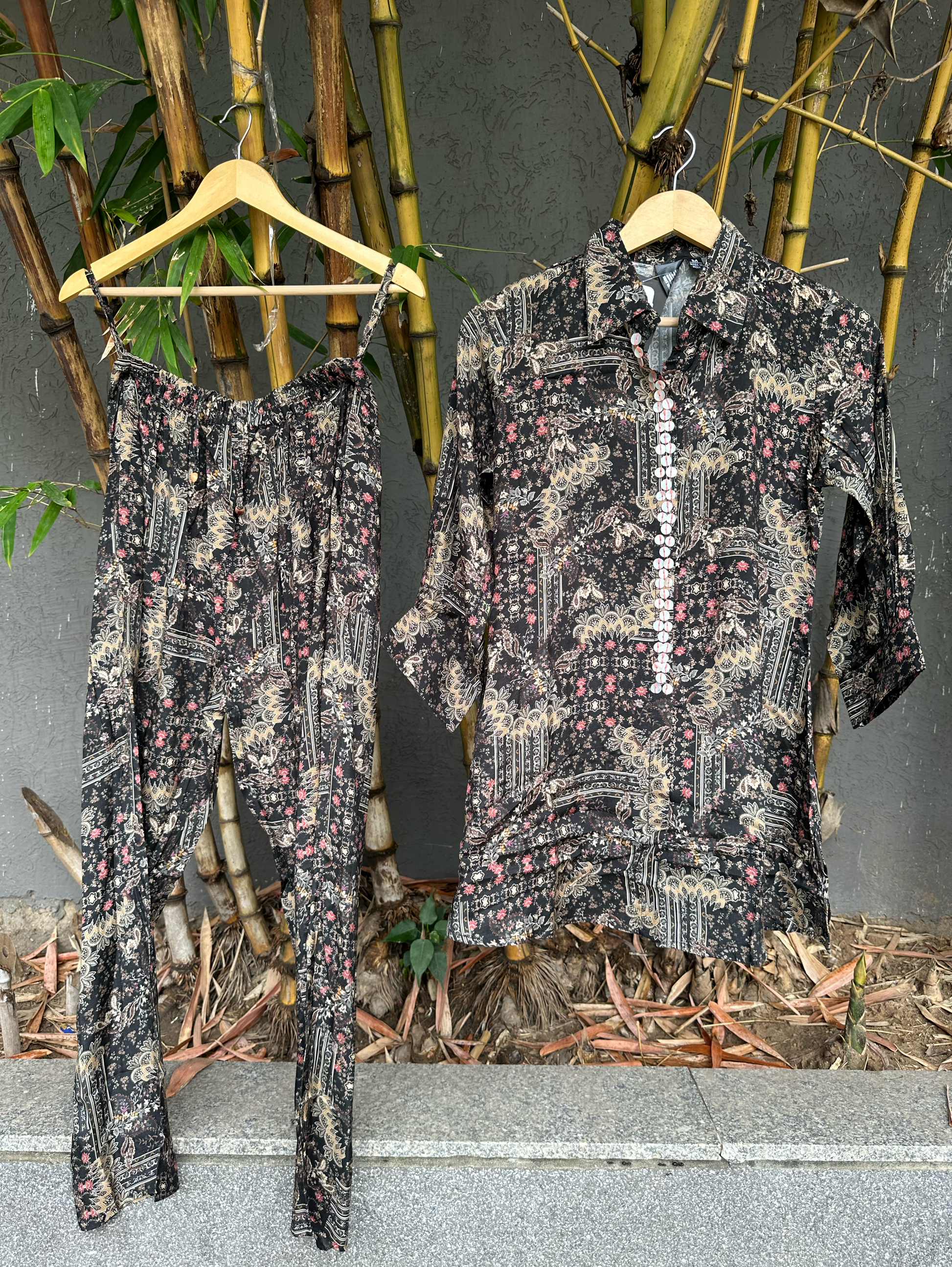 Muslin Stand Patti Accessories Coords