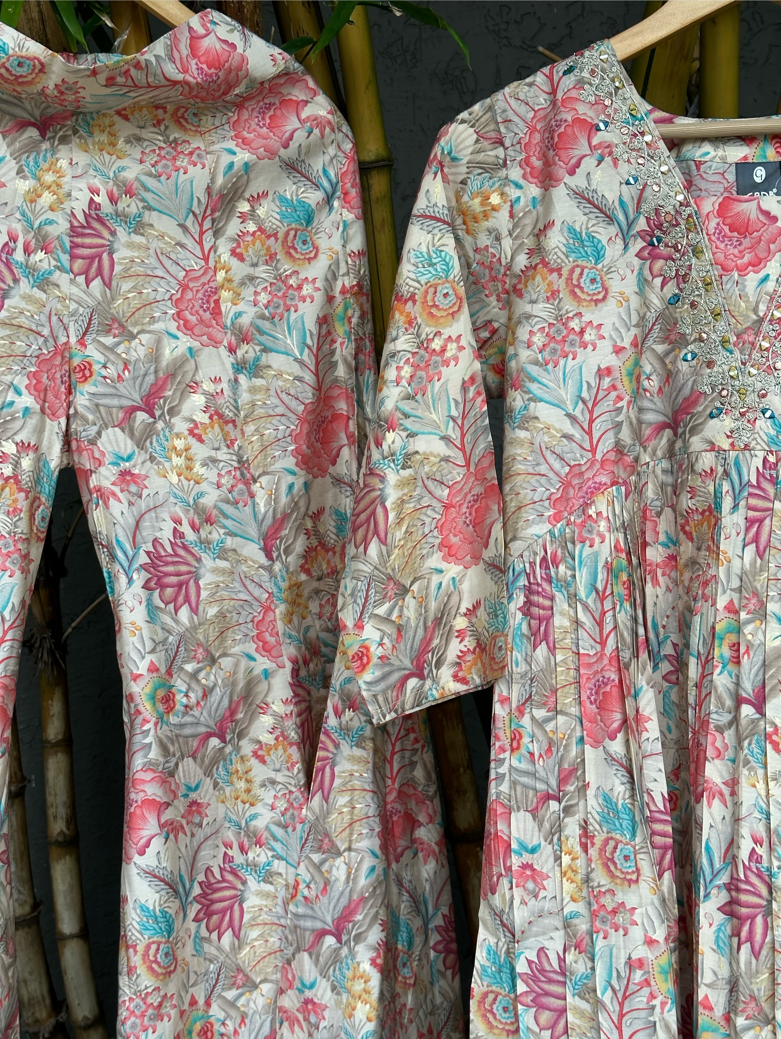Image of Muslin Flower Print V Neck Mirror coords