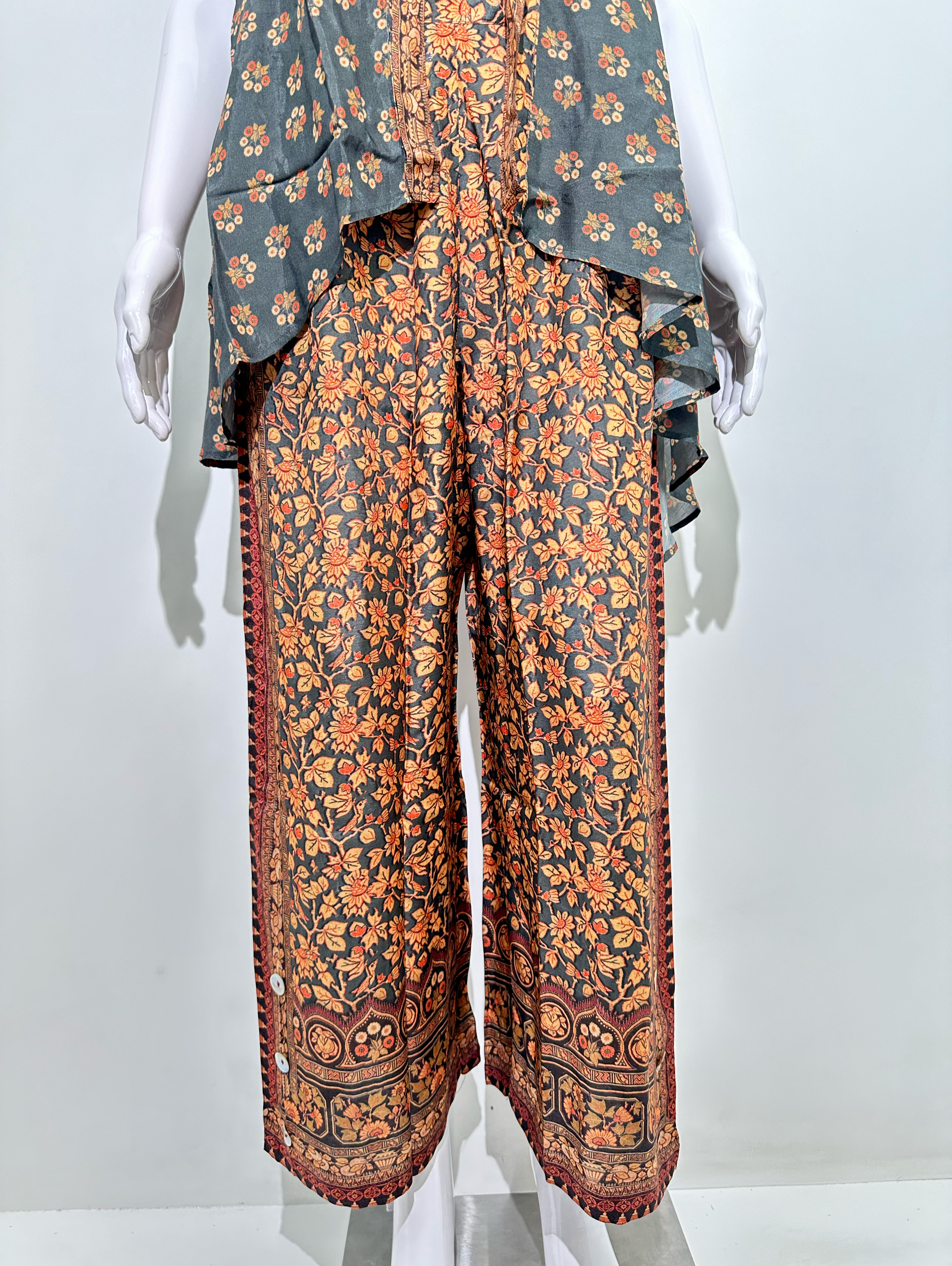 Muslin Print with Thread Sequence work - Attached Jacket
