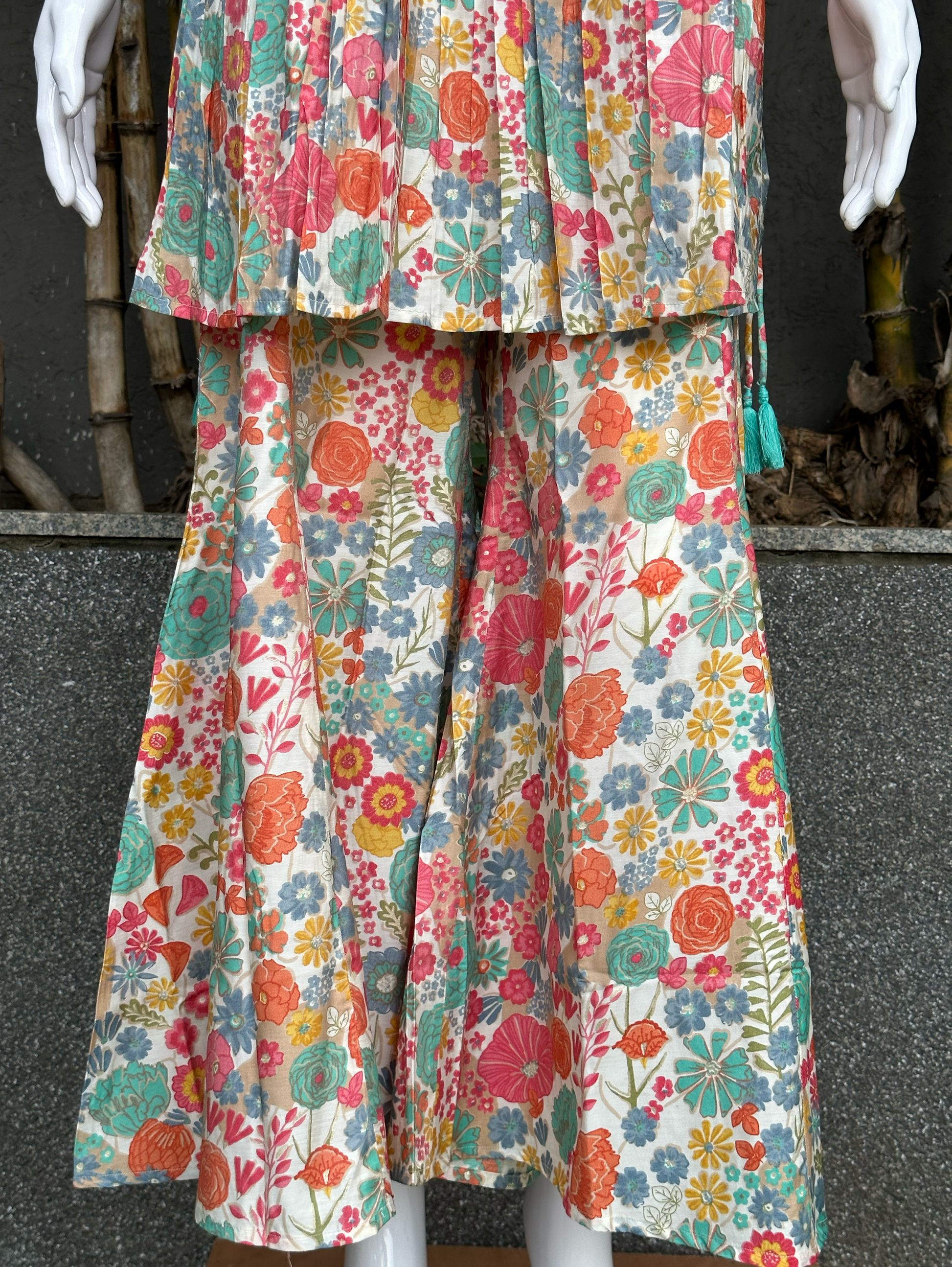 Muslin Flower Print V Neck Mirror coords