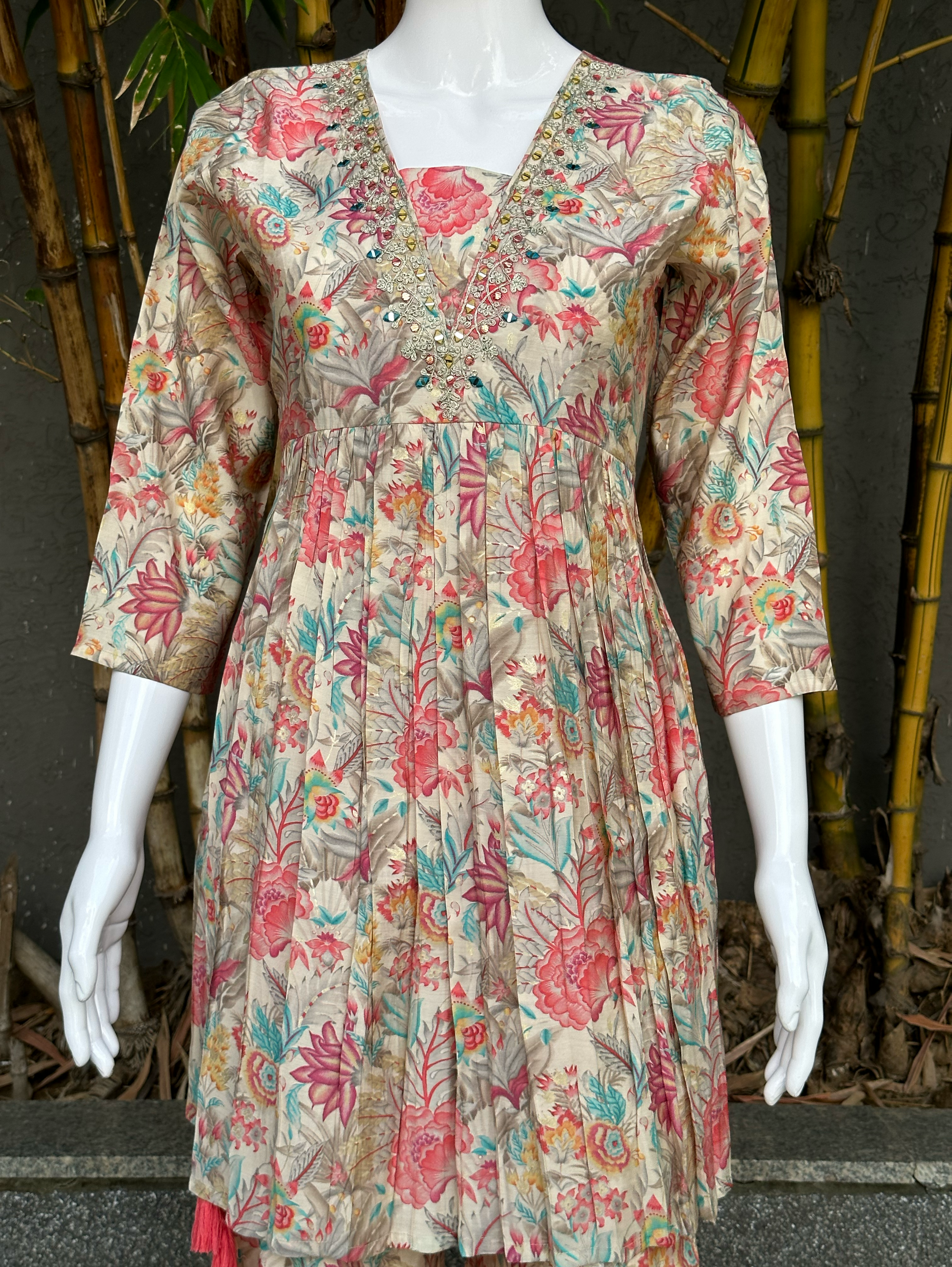 Image of Muslin Flower Print V Neck Mirror coords