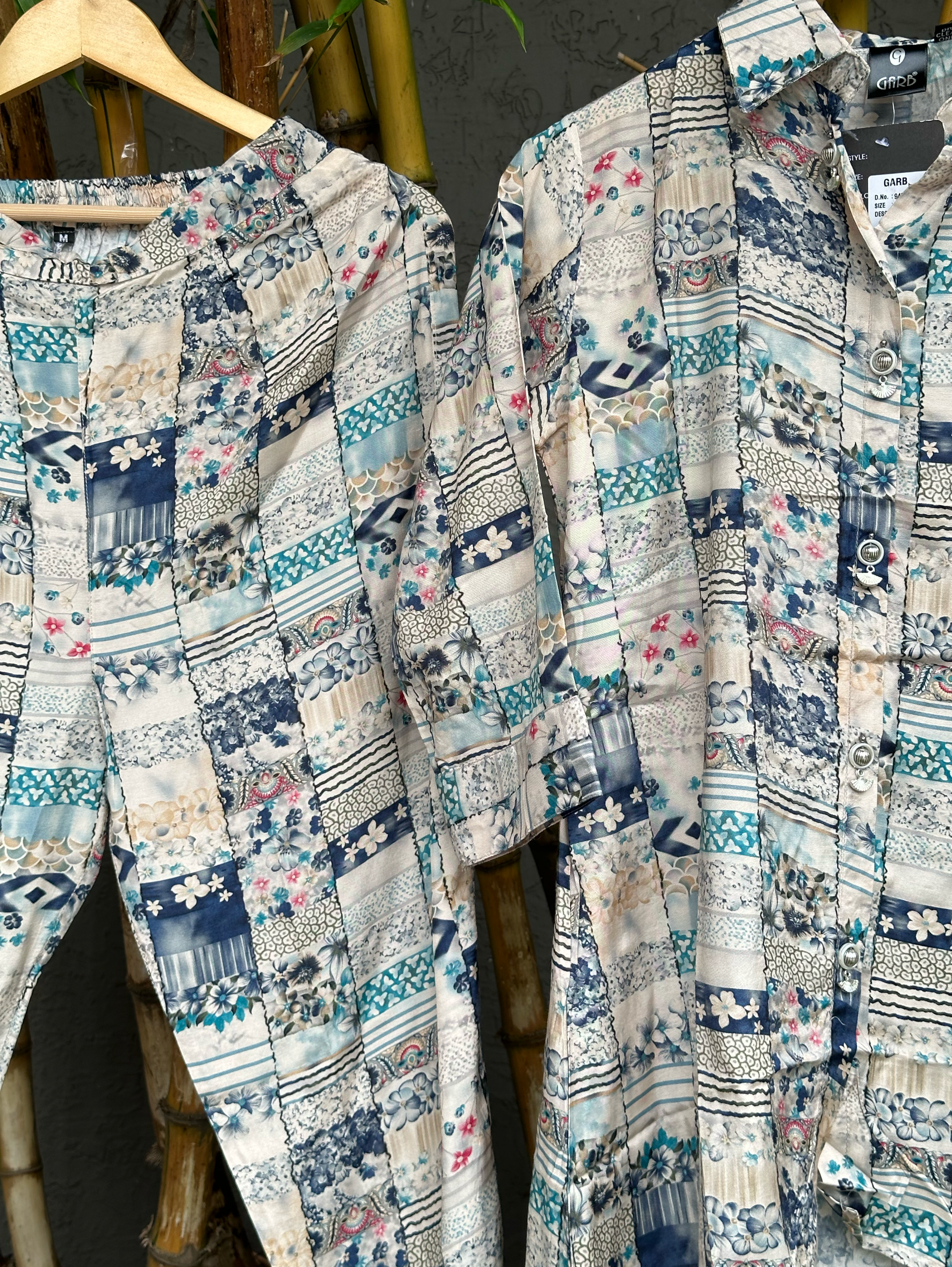 Image of Muslin Coords with Stand Patti Accessories work