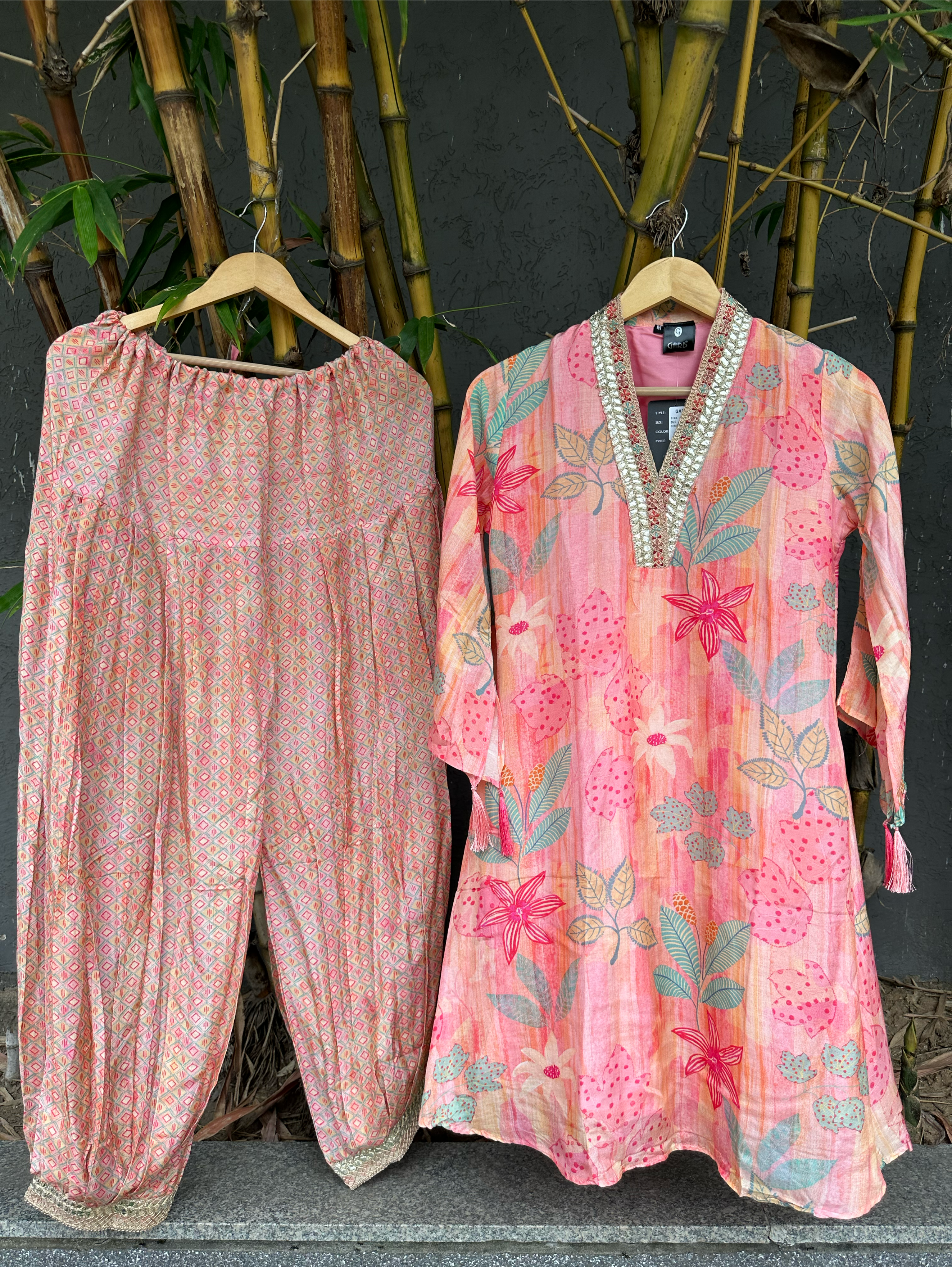 Image of Muslin V Neck Embroidery Coords