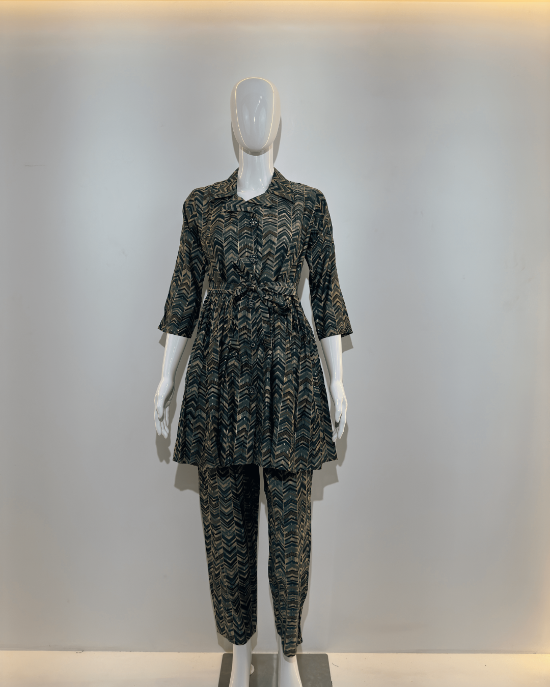 Image of Muslin Pattern Work Coord Set - 2 piece