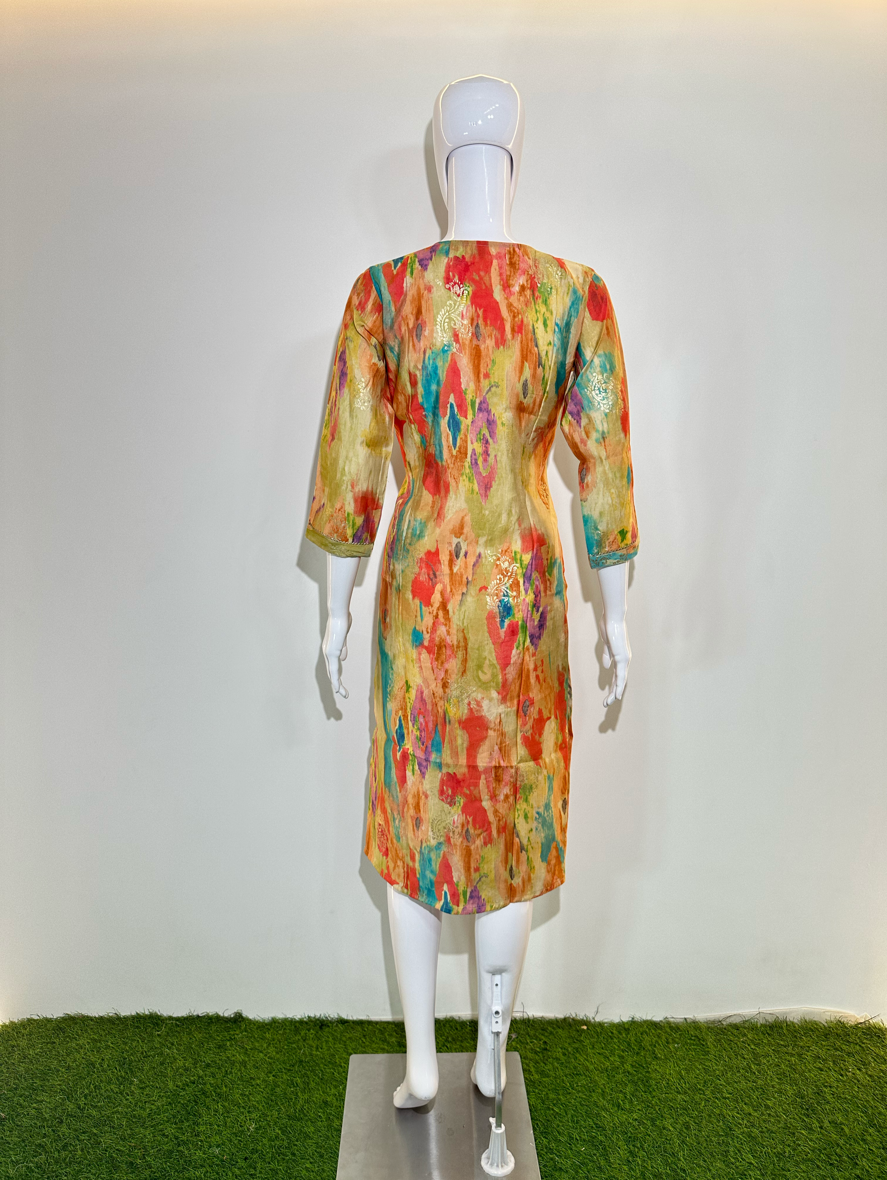 Image of Muslin Straight Kurti with work