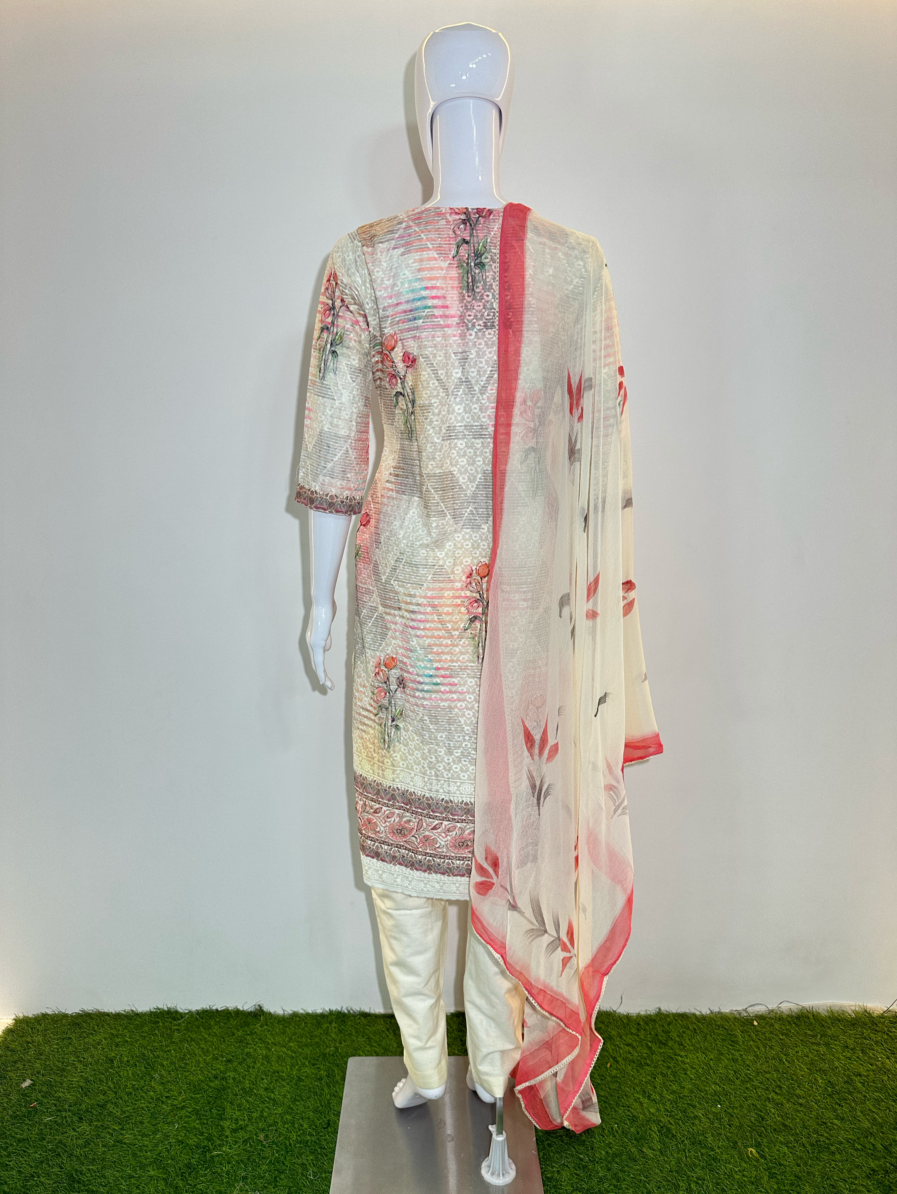 Image of Pure cotton Neck work Kurti Set