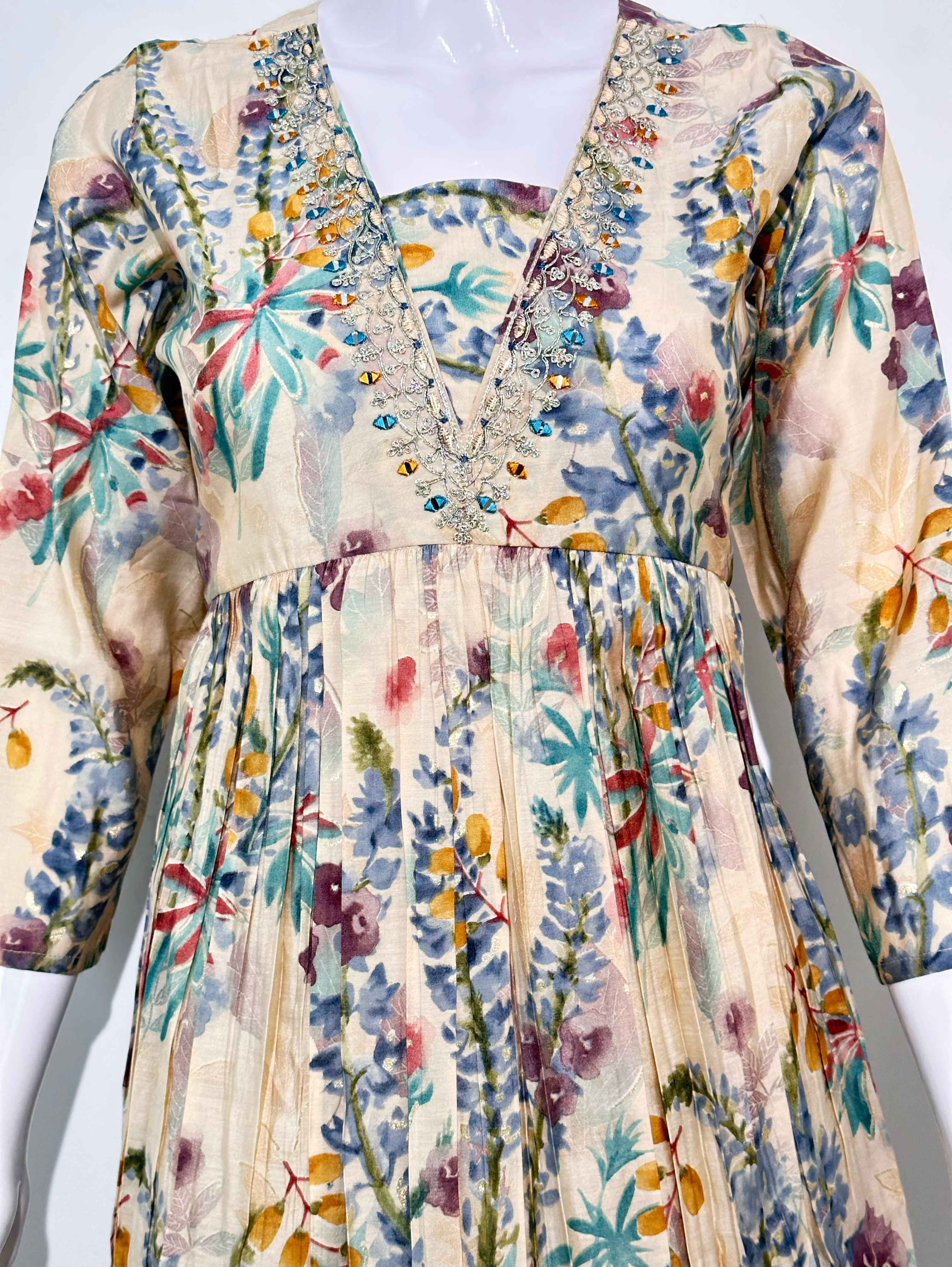 Image of Alia Cut Bell Bottom Coords - Muslin 2 Piece