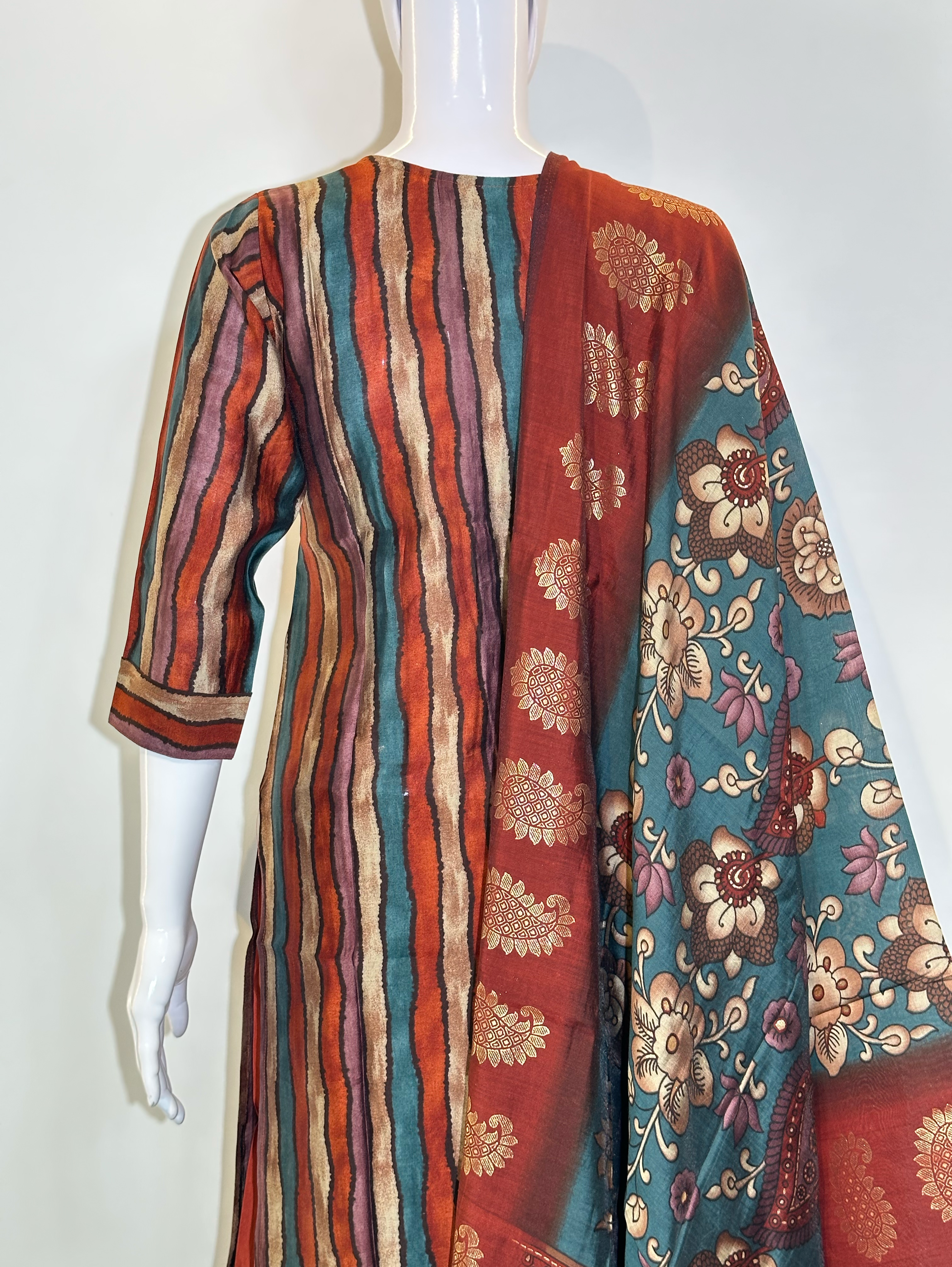 Image of Pure Muslin Kurti Set