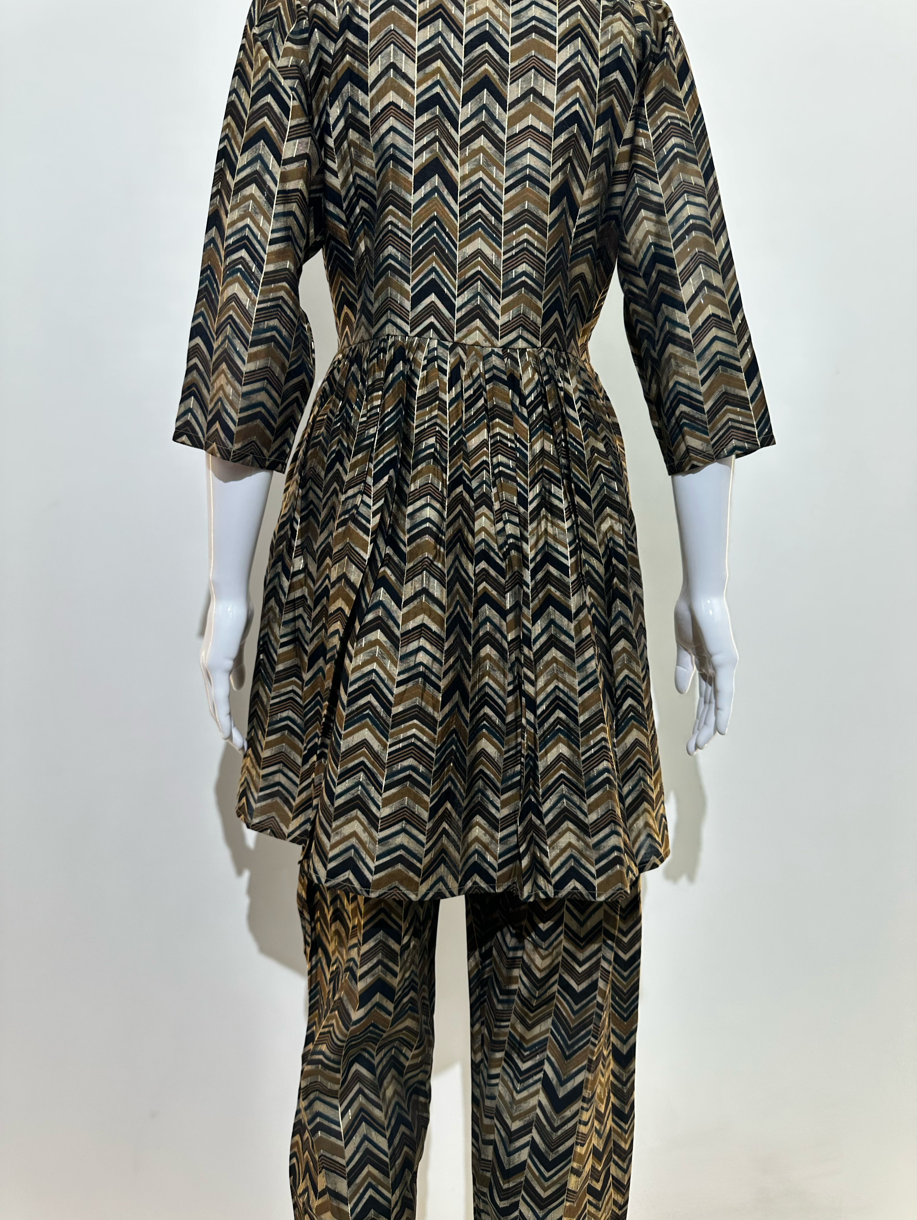 Image of Muslin Pattern Work Coord Set - 2 piece