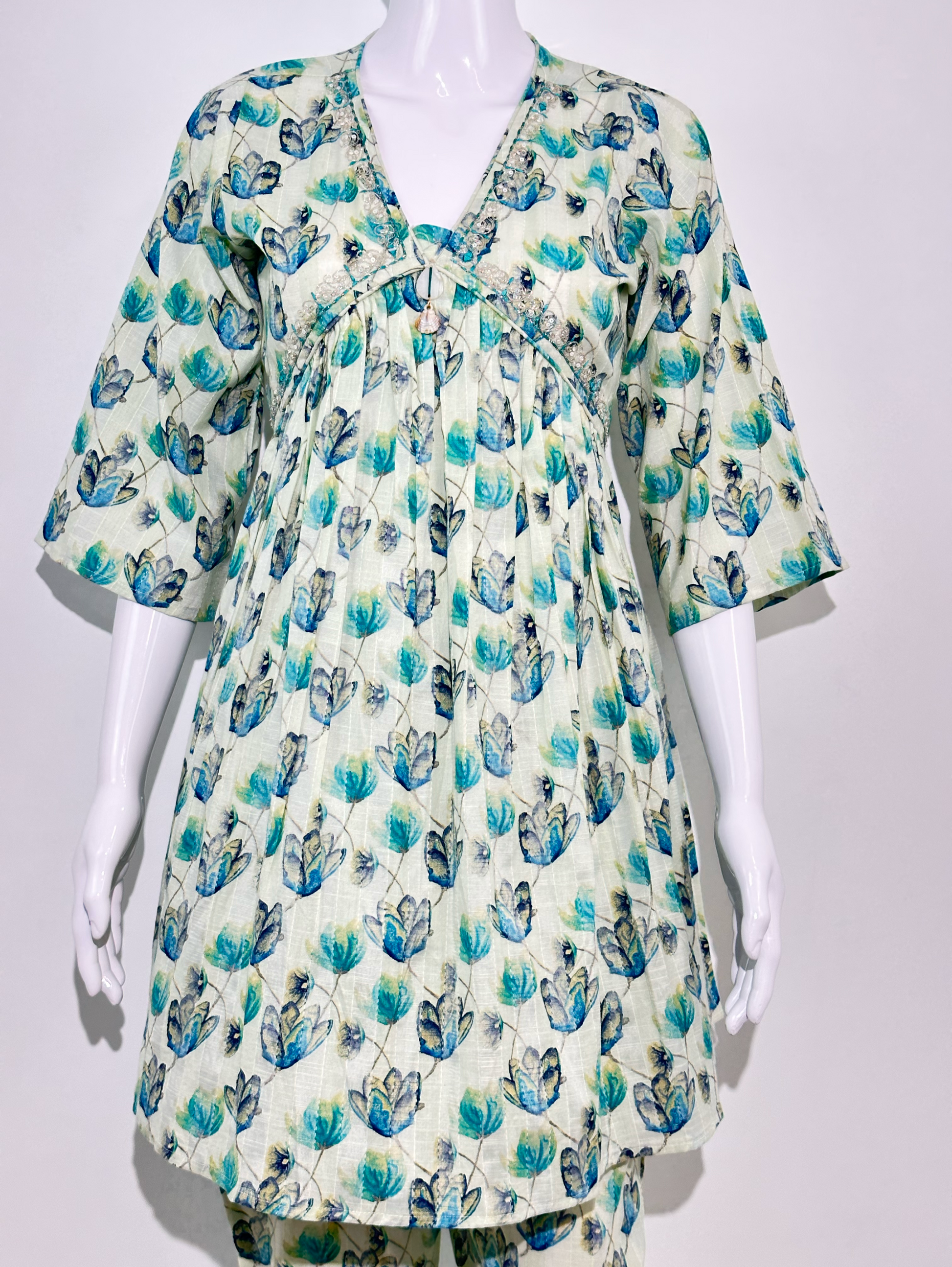 Alia Cut Coord Set with Neck work