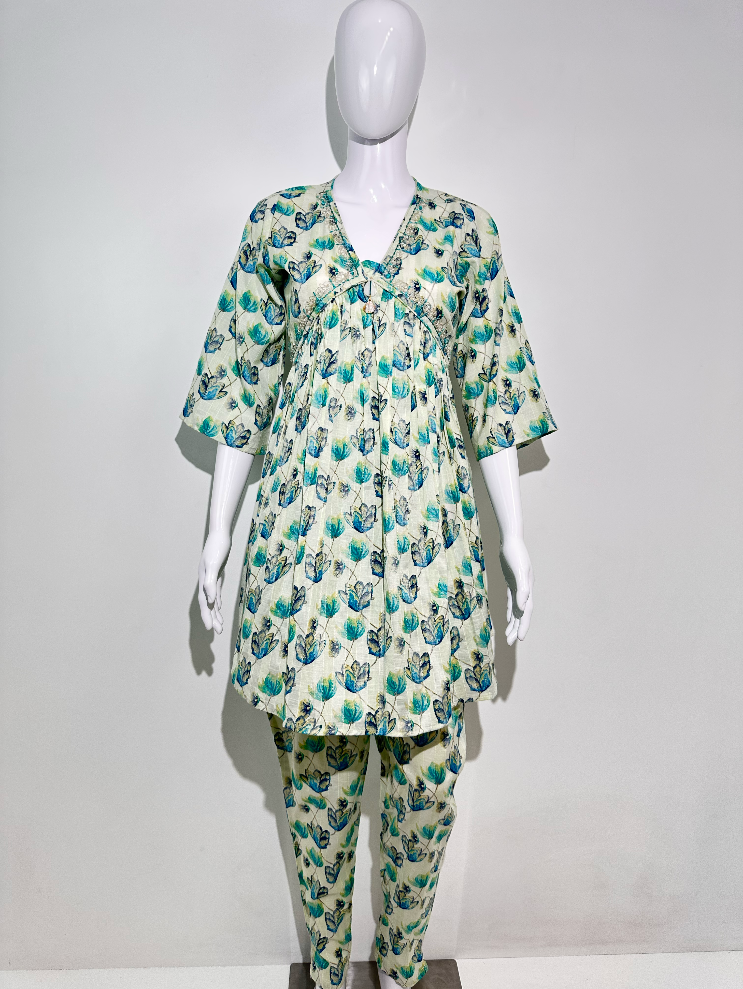 Image of Alia Cut Coord Set with Neck work