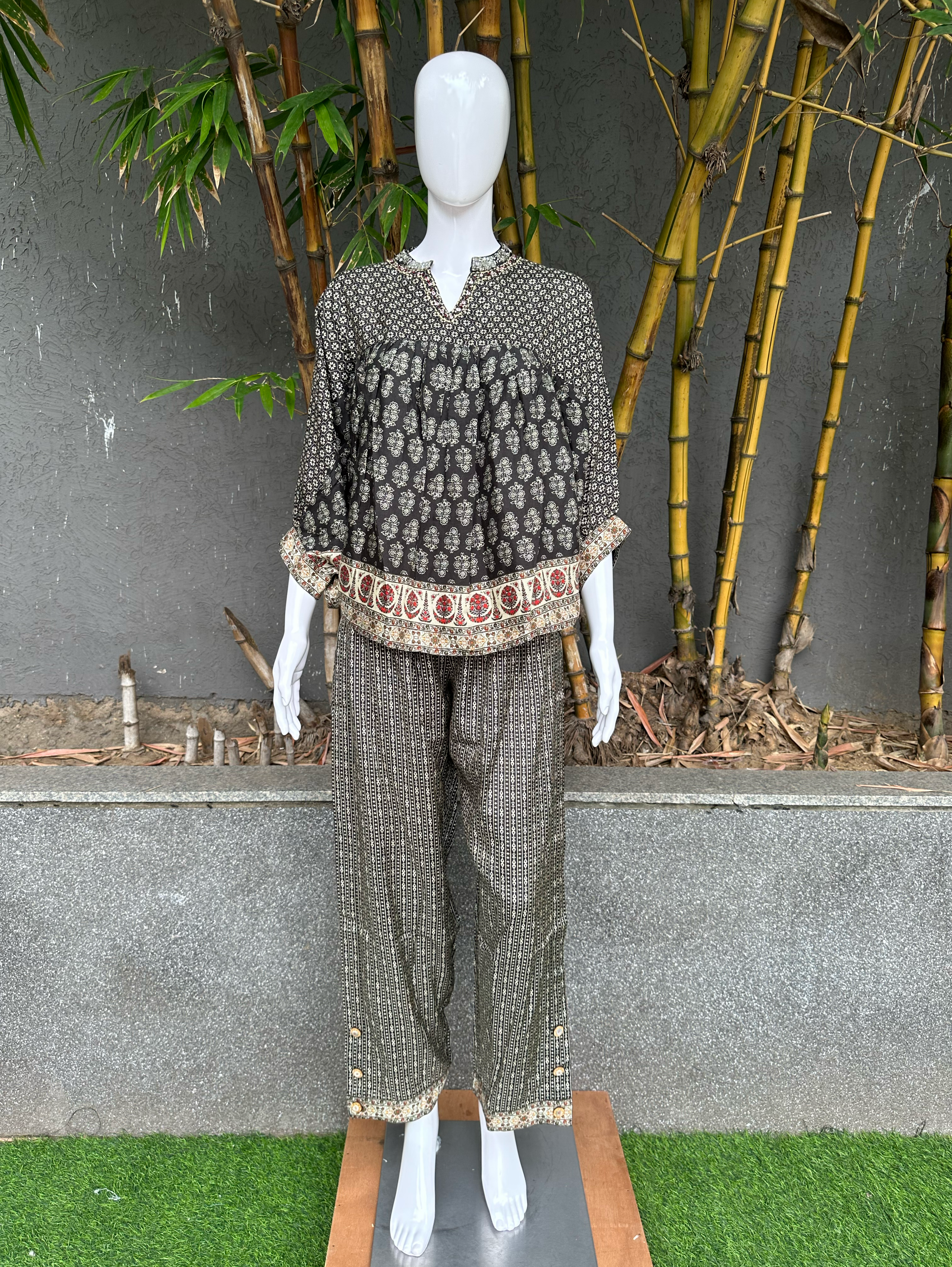 Image of Poncho Style Coords - Black