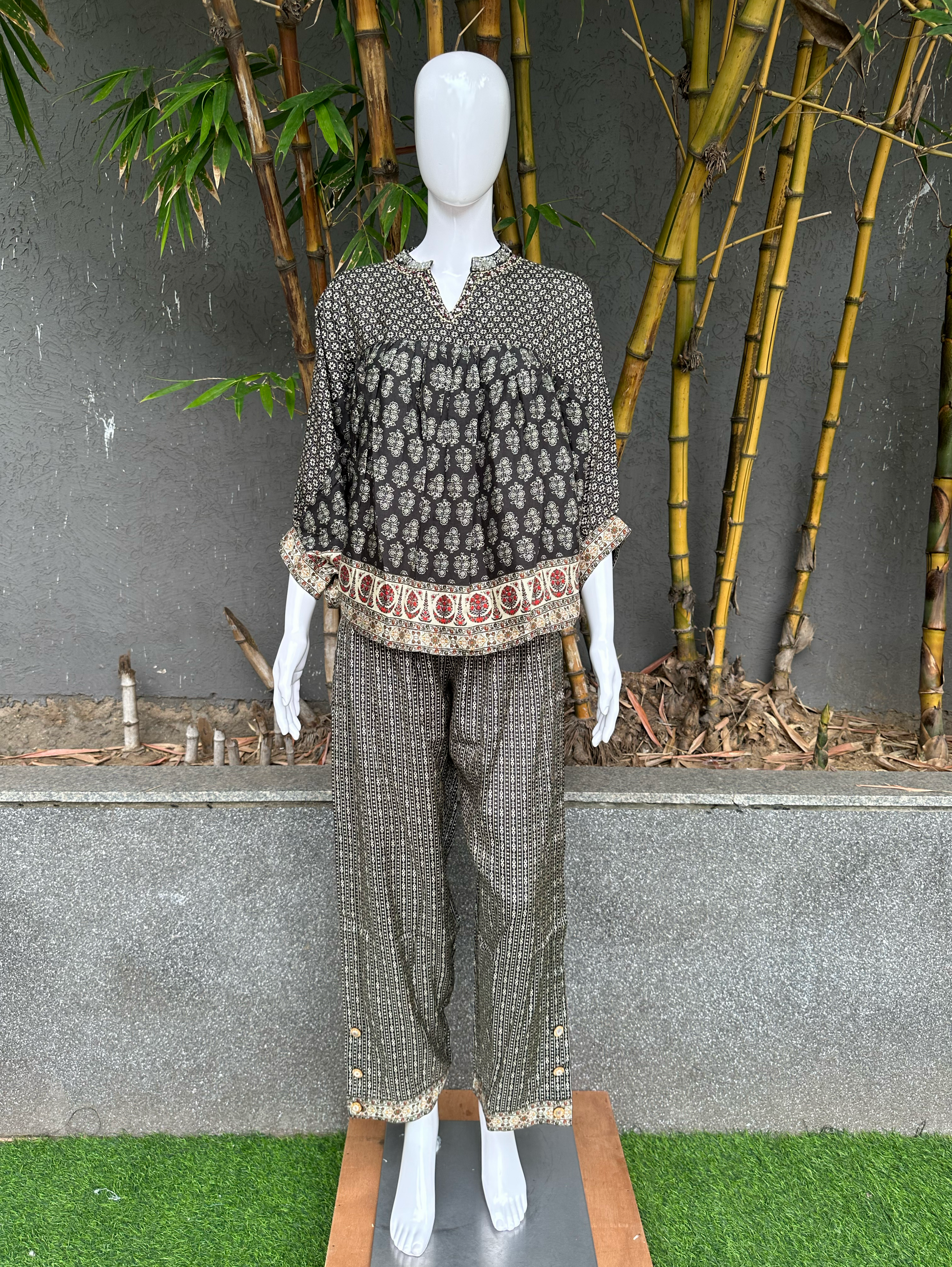 Poncho Style Coords - Black