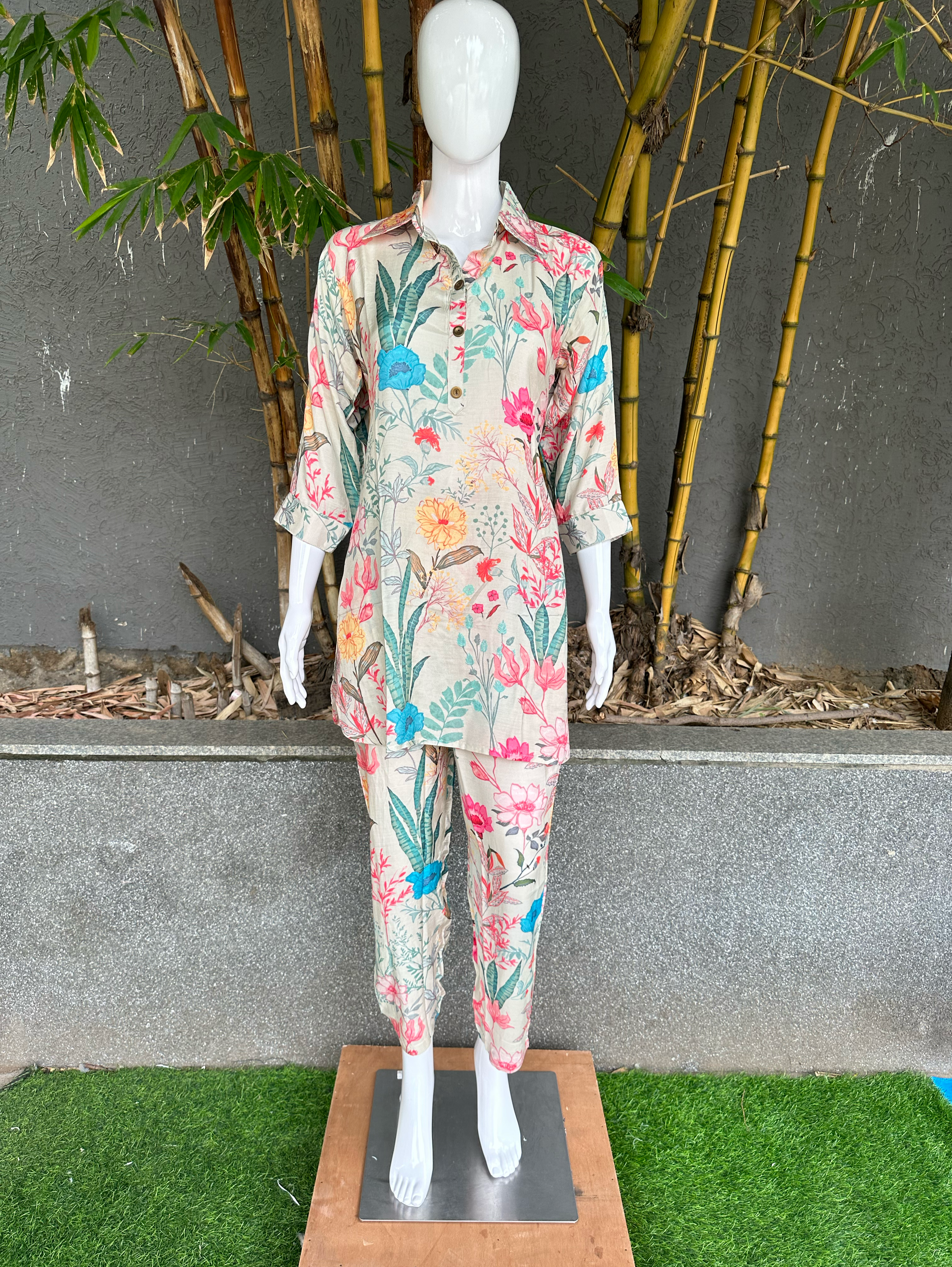 Image of Muslin Flower Print Coord Set with Hand work