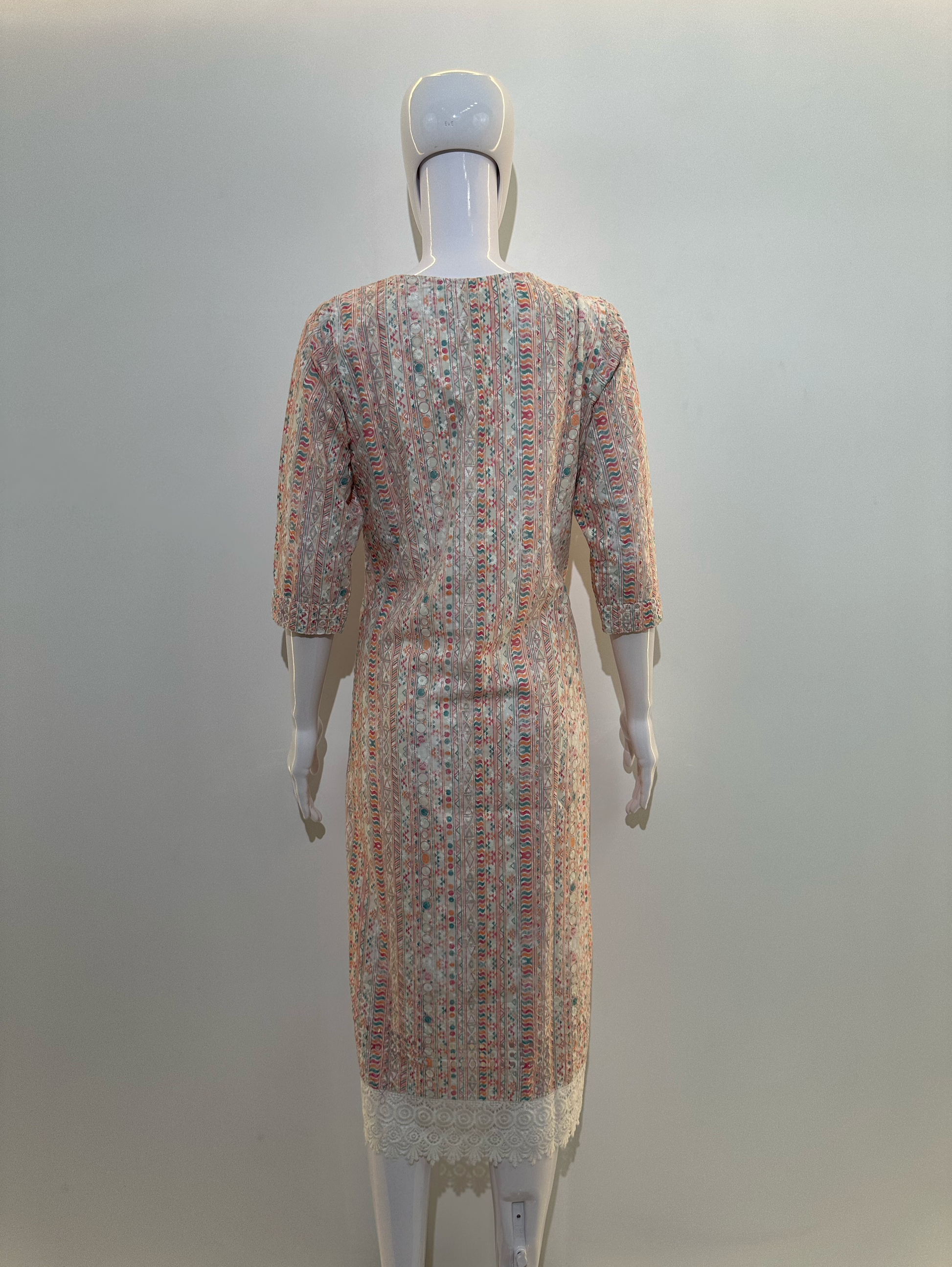 Lucknowi Embroidary with Daman Border Kurti