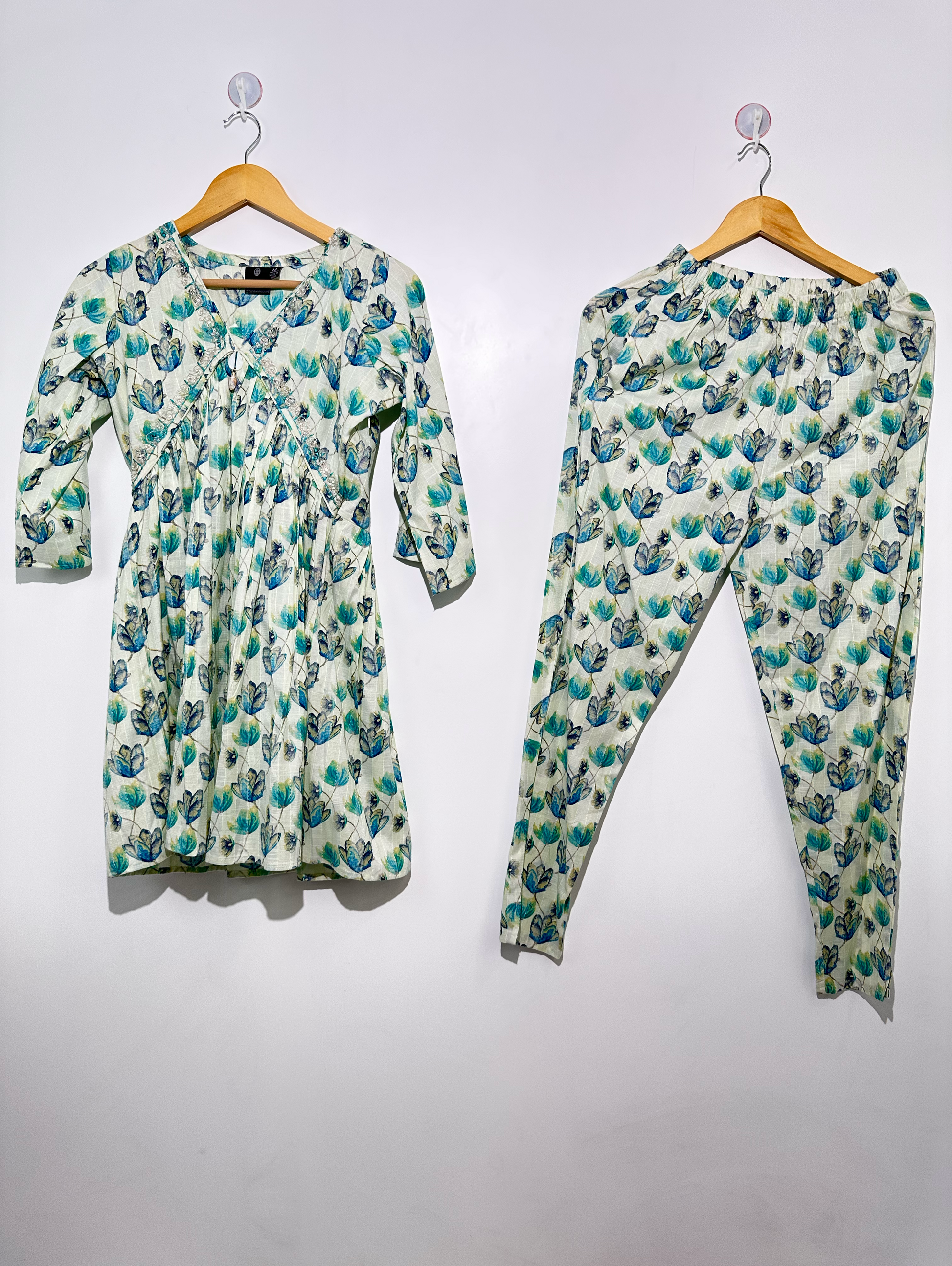Alia Cut Coord Set with Neck work