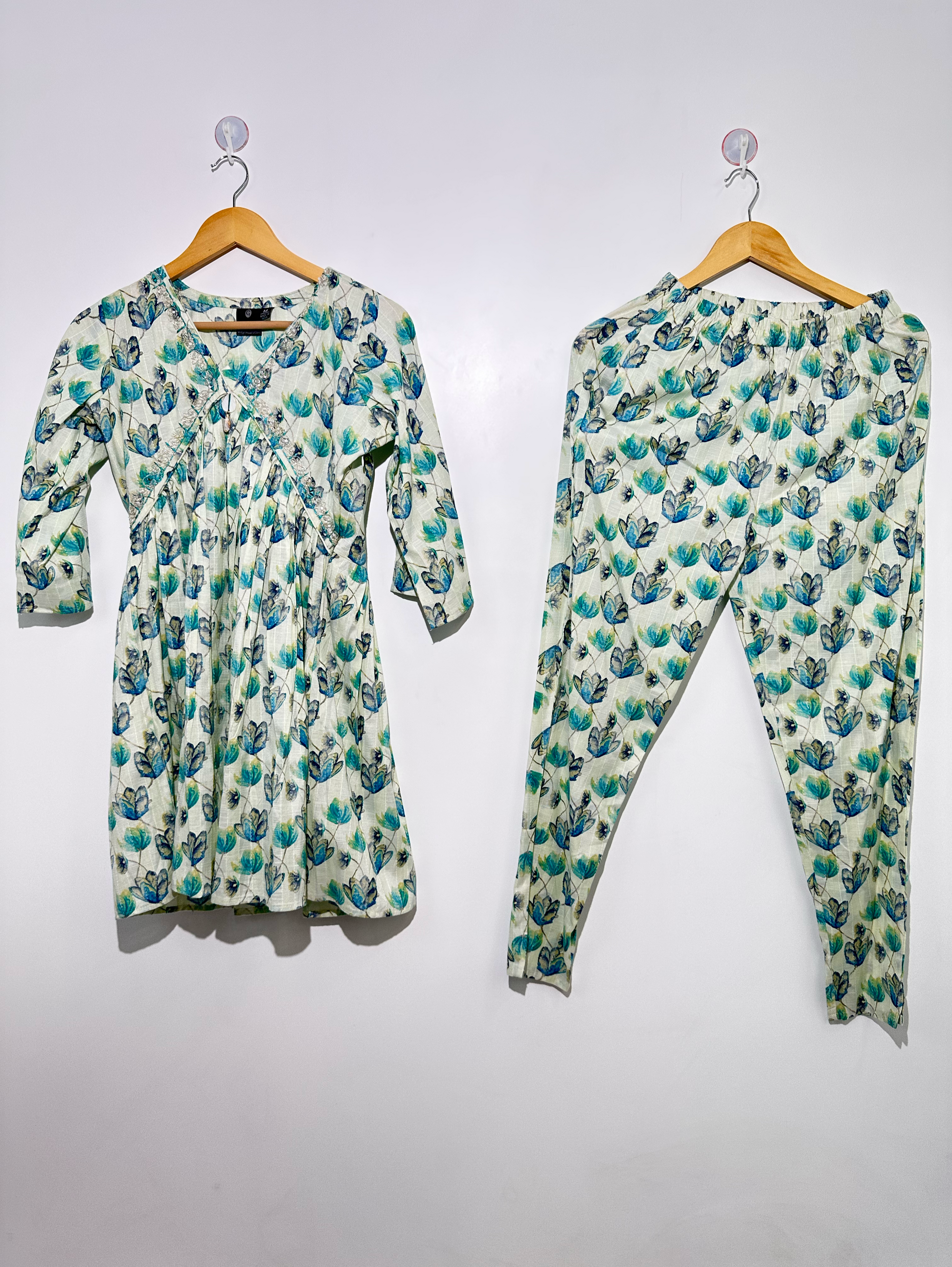Alia Cut Coord Set with Neck work