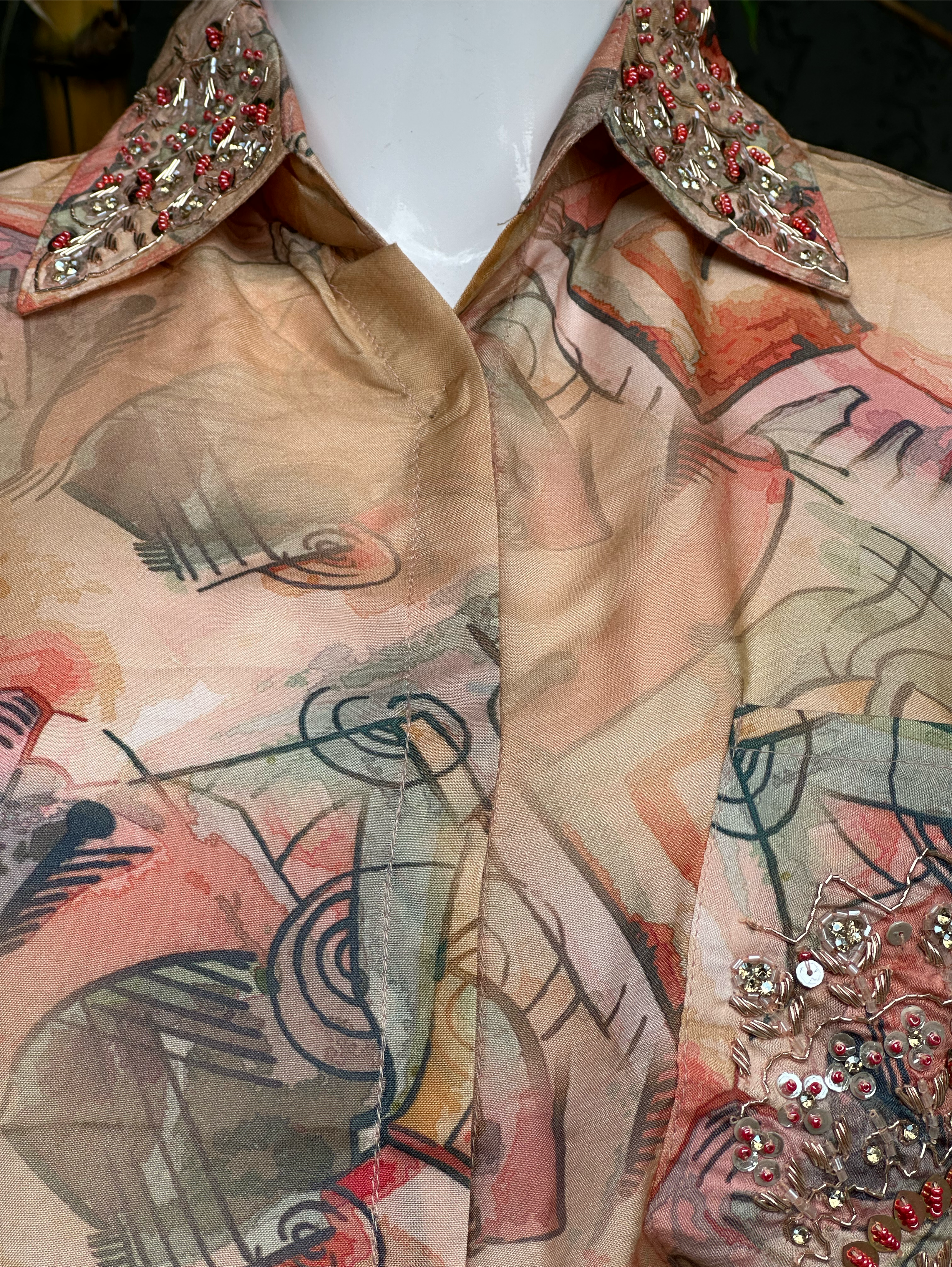 Image of Muslin with Collar & Pocket Hand work