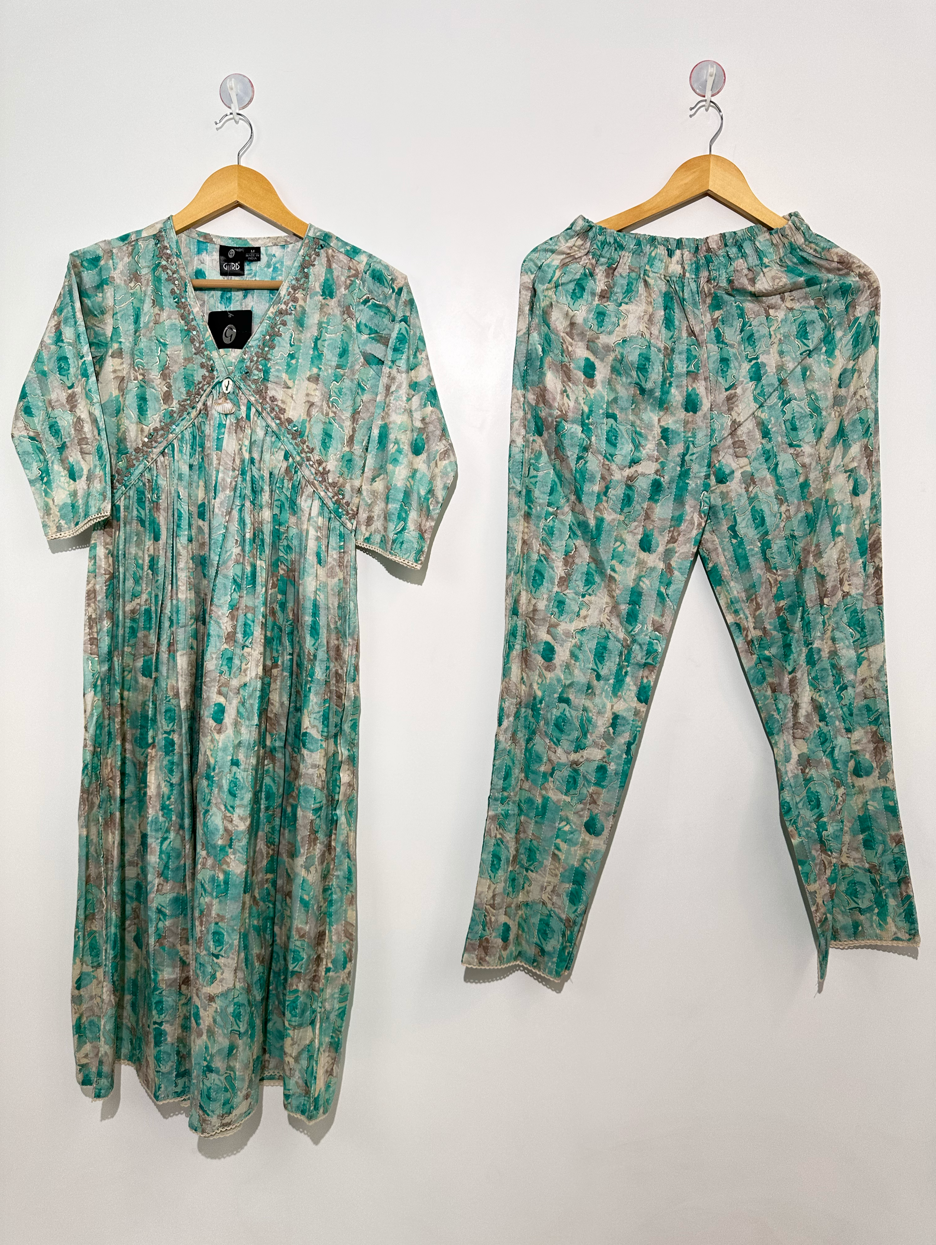 Image of Alia Cut Coord Set with Neck work