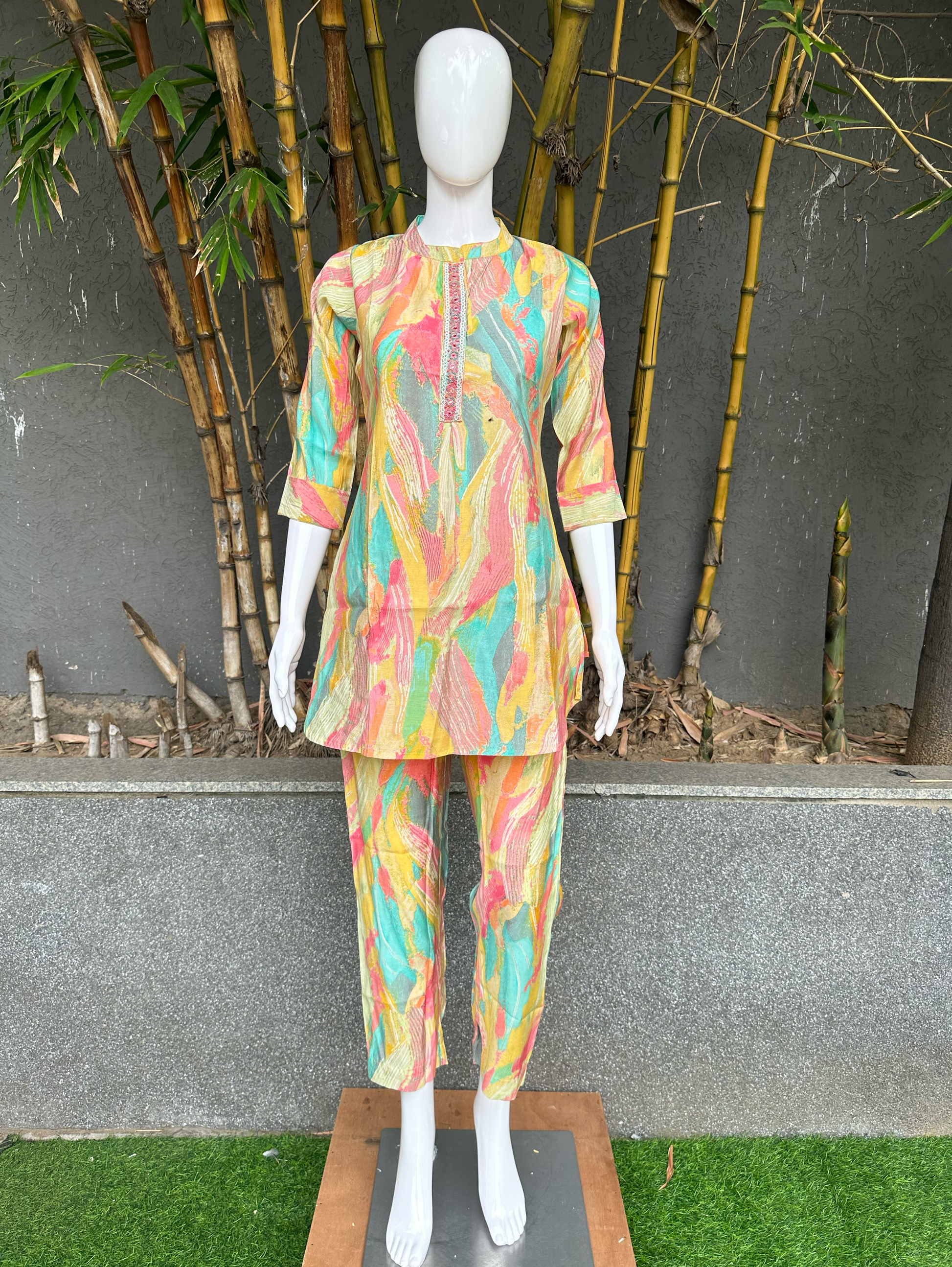 Muslin Stand Patti work Coords