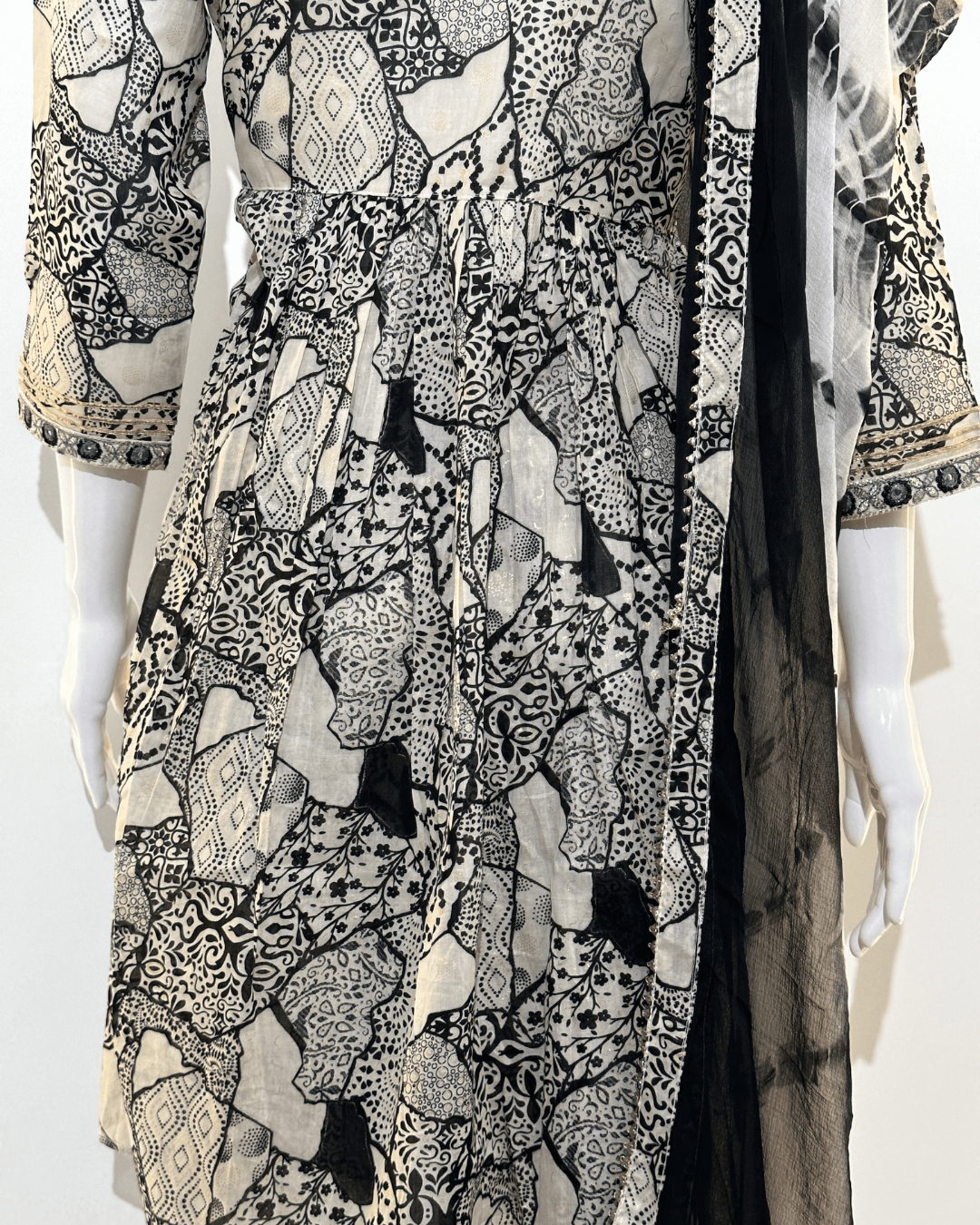 Image of Alia with Naira Cut Kurti Set - 3 Piece