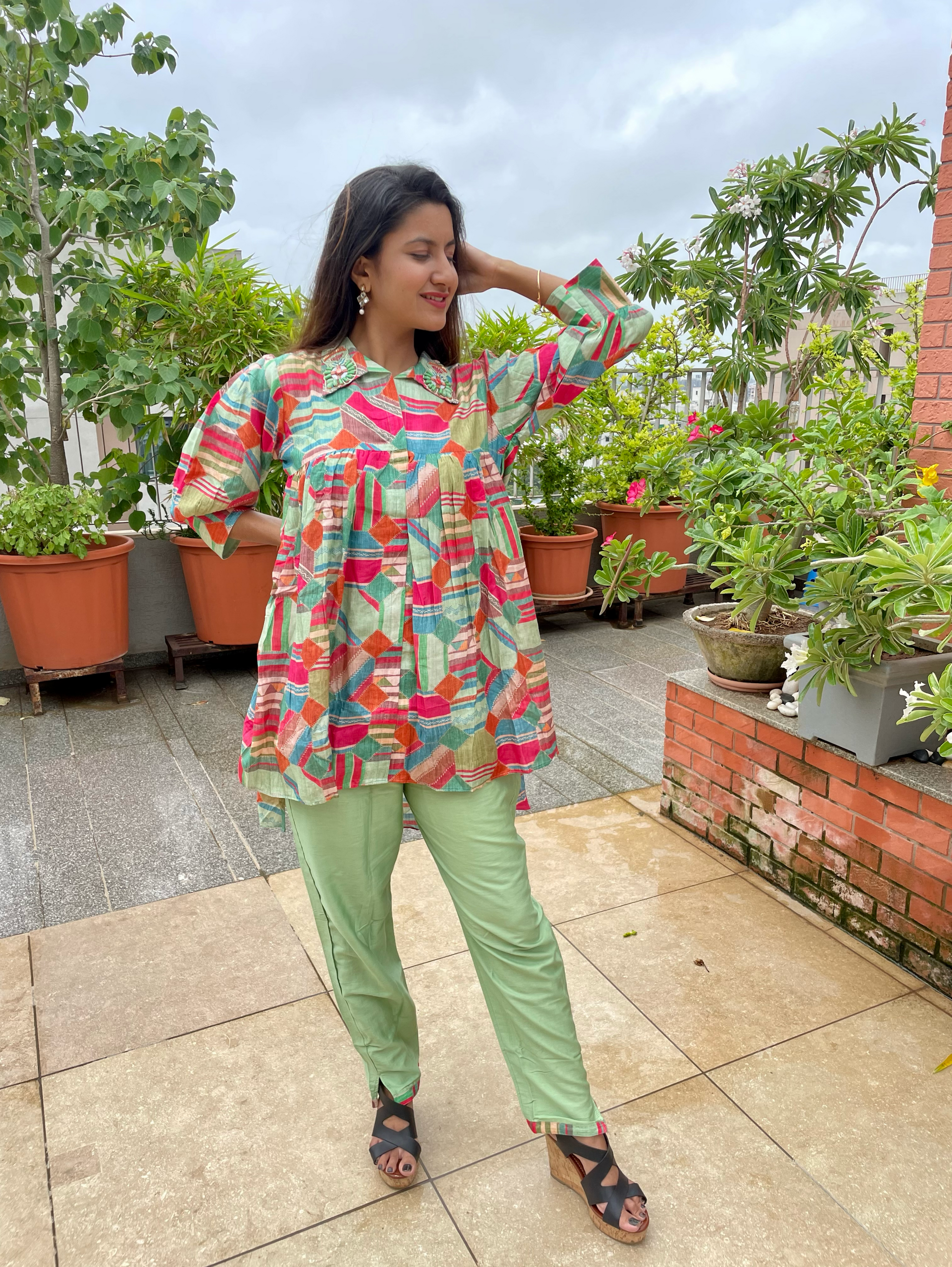 Frok Style Muslin Coords with Collar work
