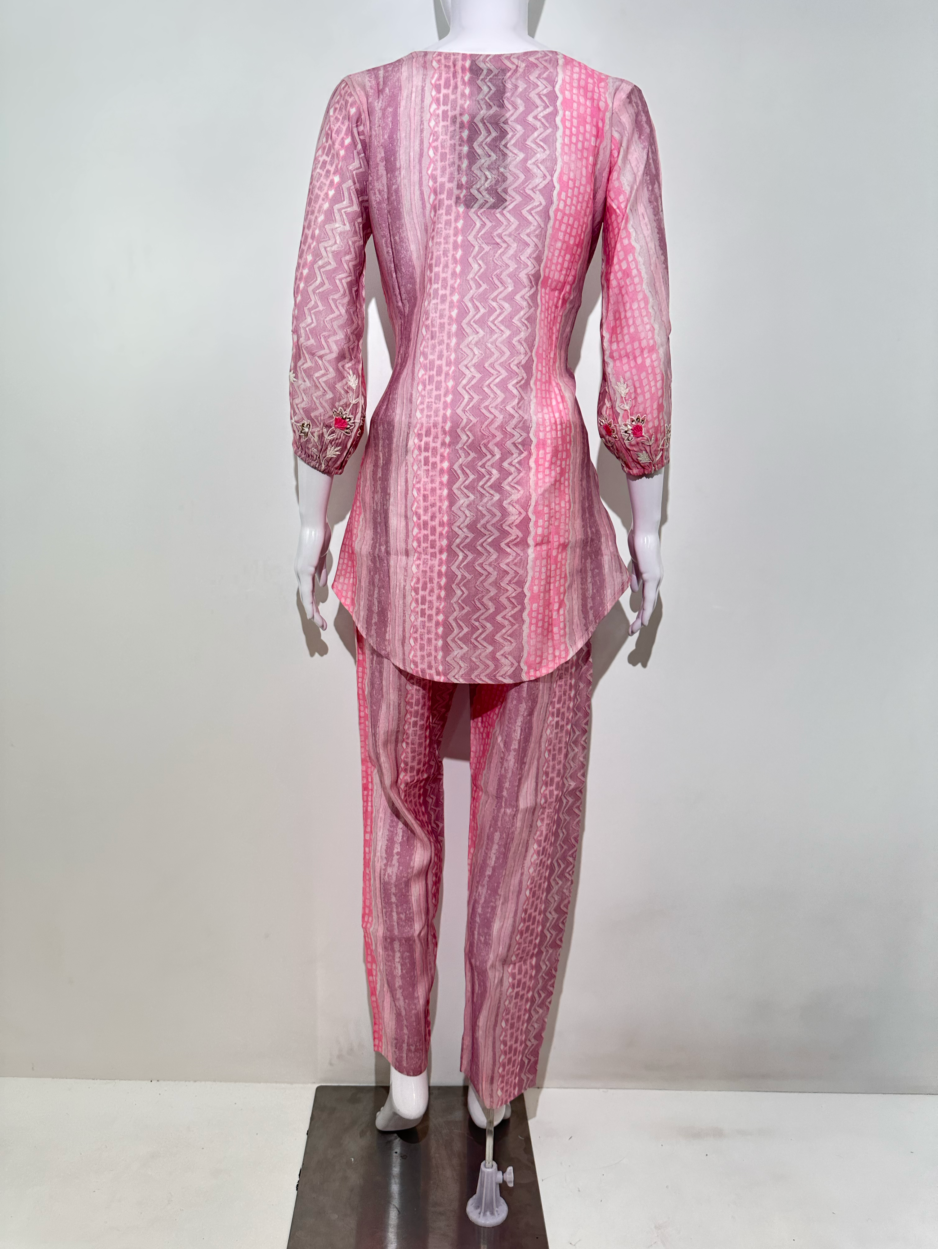 Image of Muslin Coords with Sleeve and Accessories work