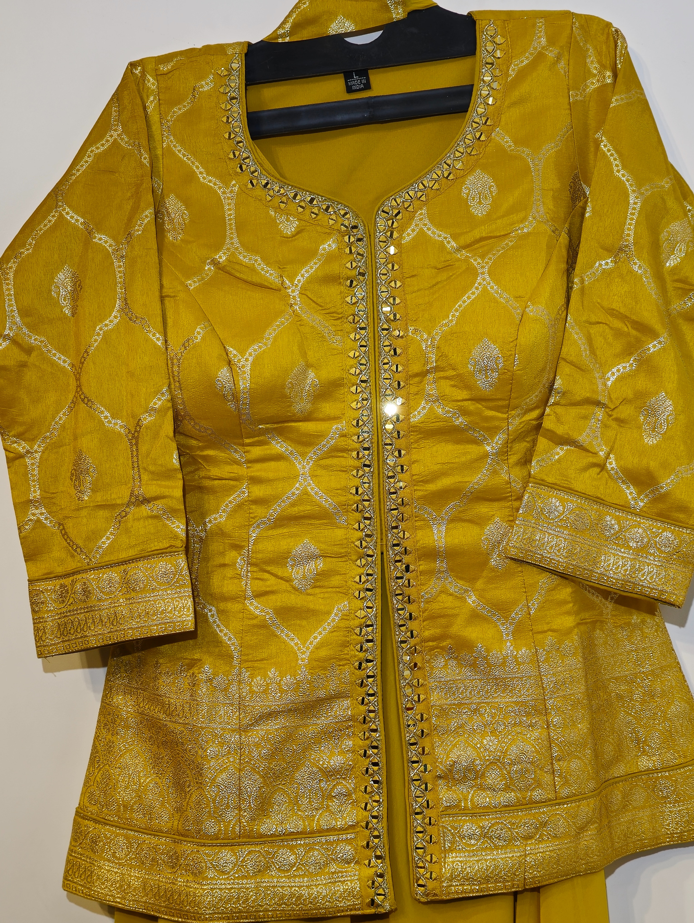 Image of Muslin Silk Traditional 3 Piece