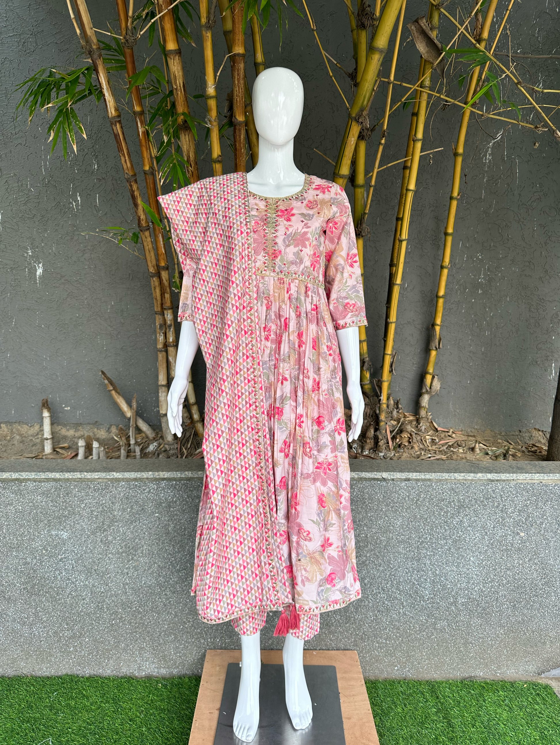 Alia Cut Muslin 3 Piece with Hand work - Kurti Set