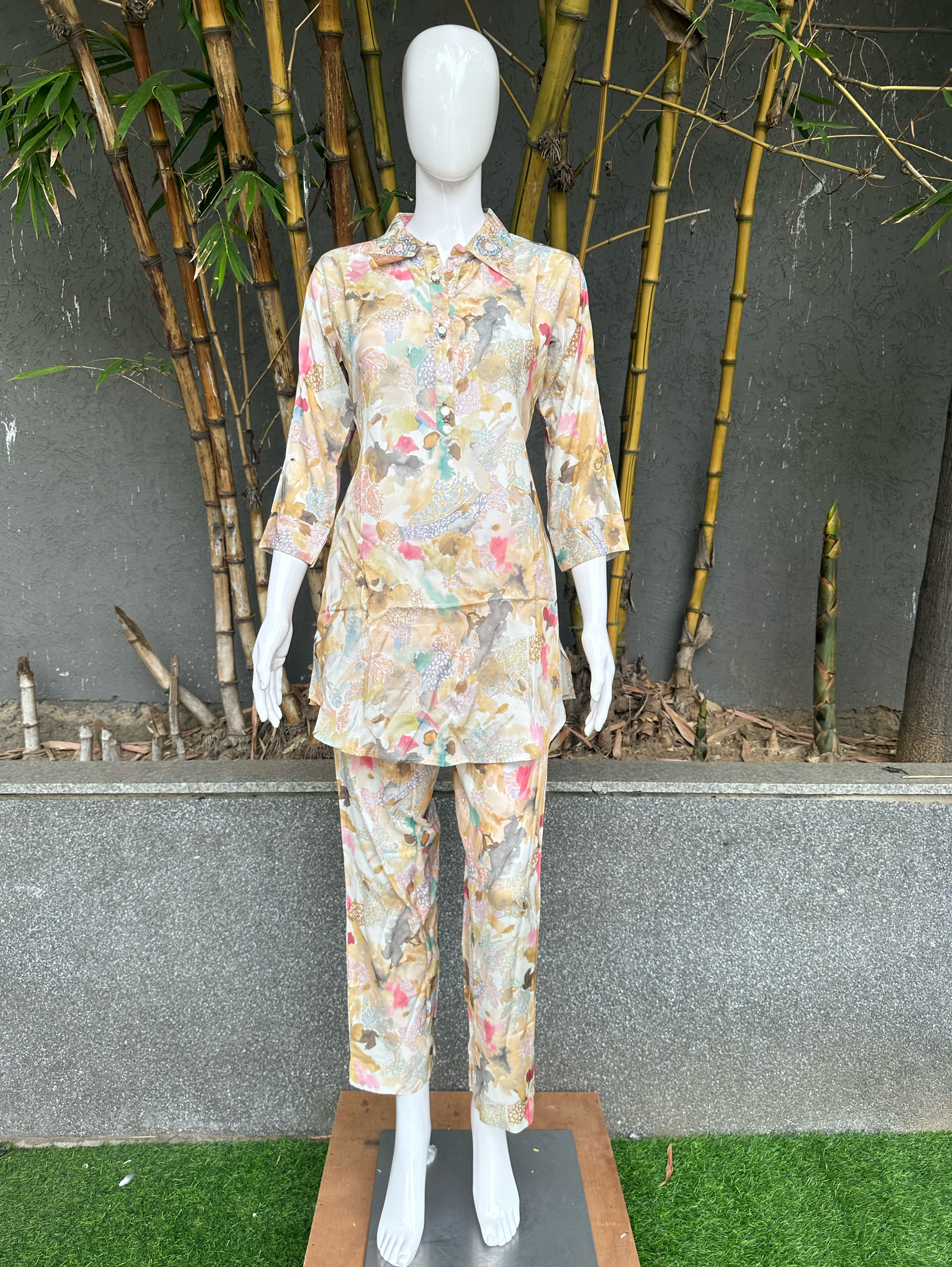 Image of Muslin Coords with Collar and Button works