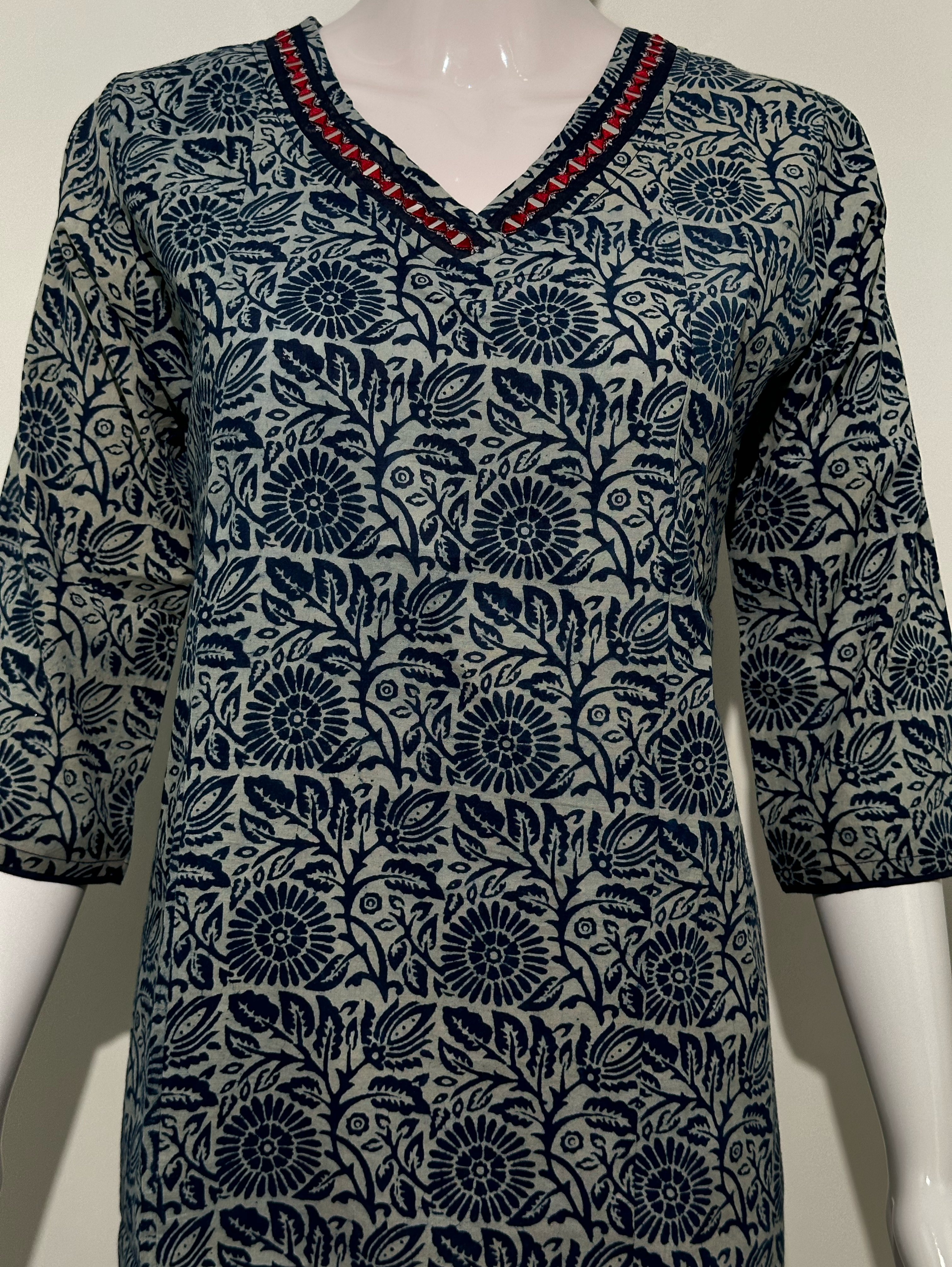 Image of Kalamkari Print Mirror work Tunic