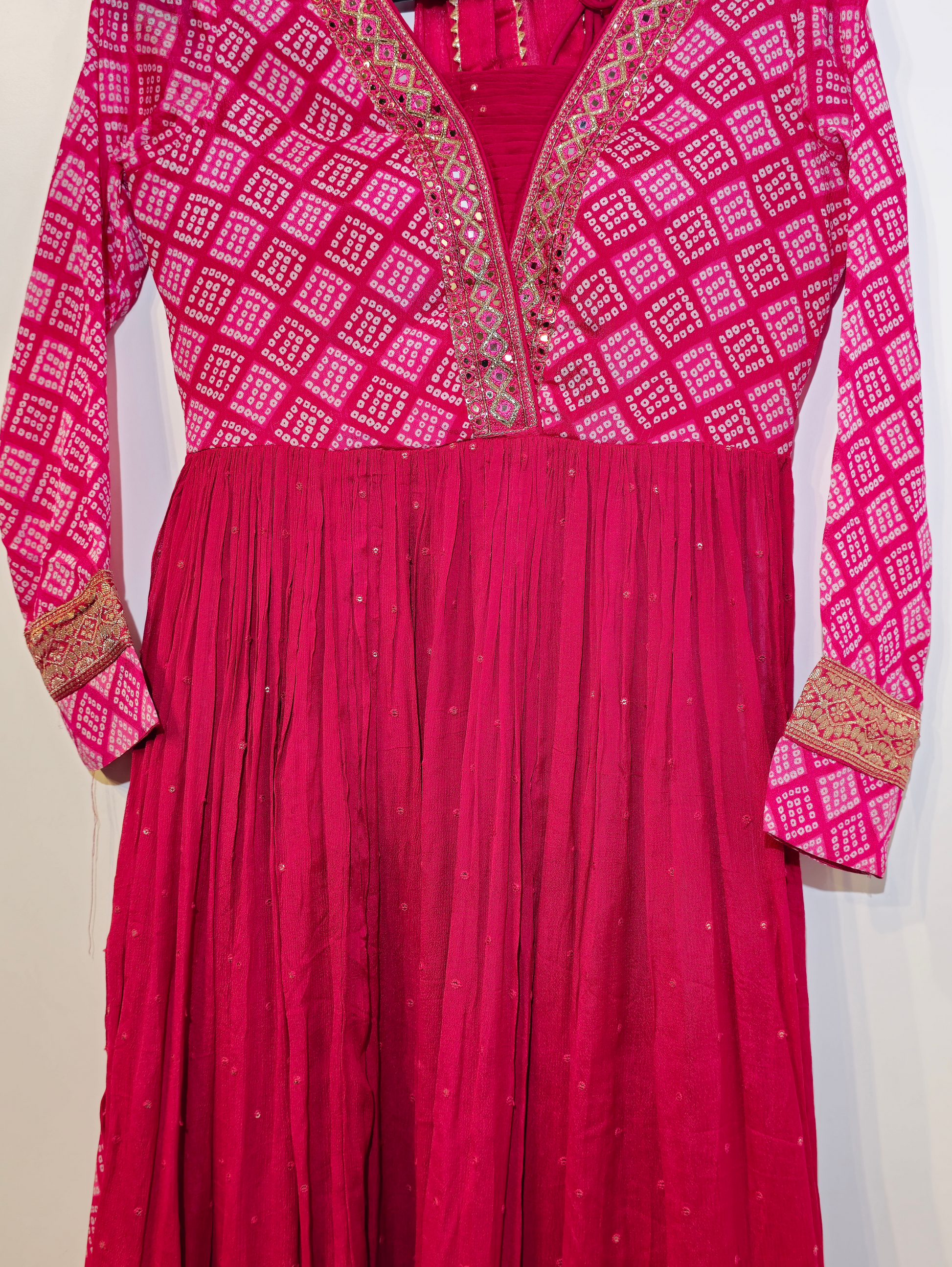 Chinnon Silk Bandhni Naira Cut