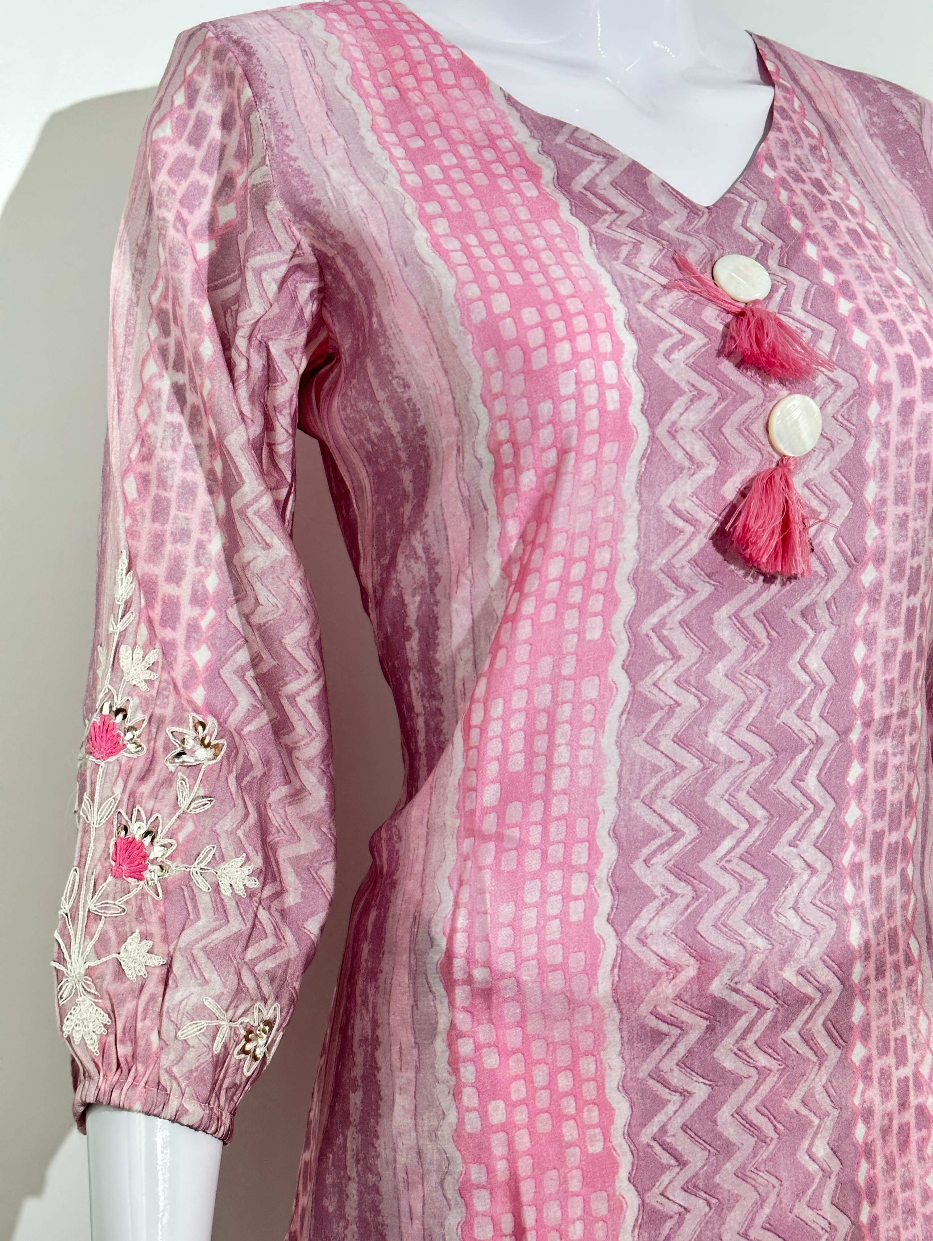 Image of Muslin Coords with Sleeve and Accessories work
