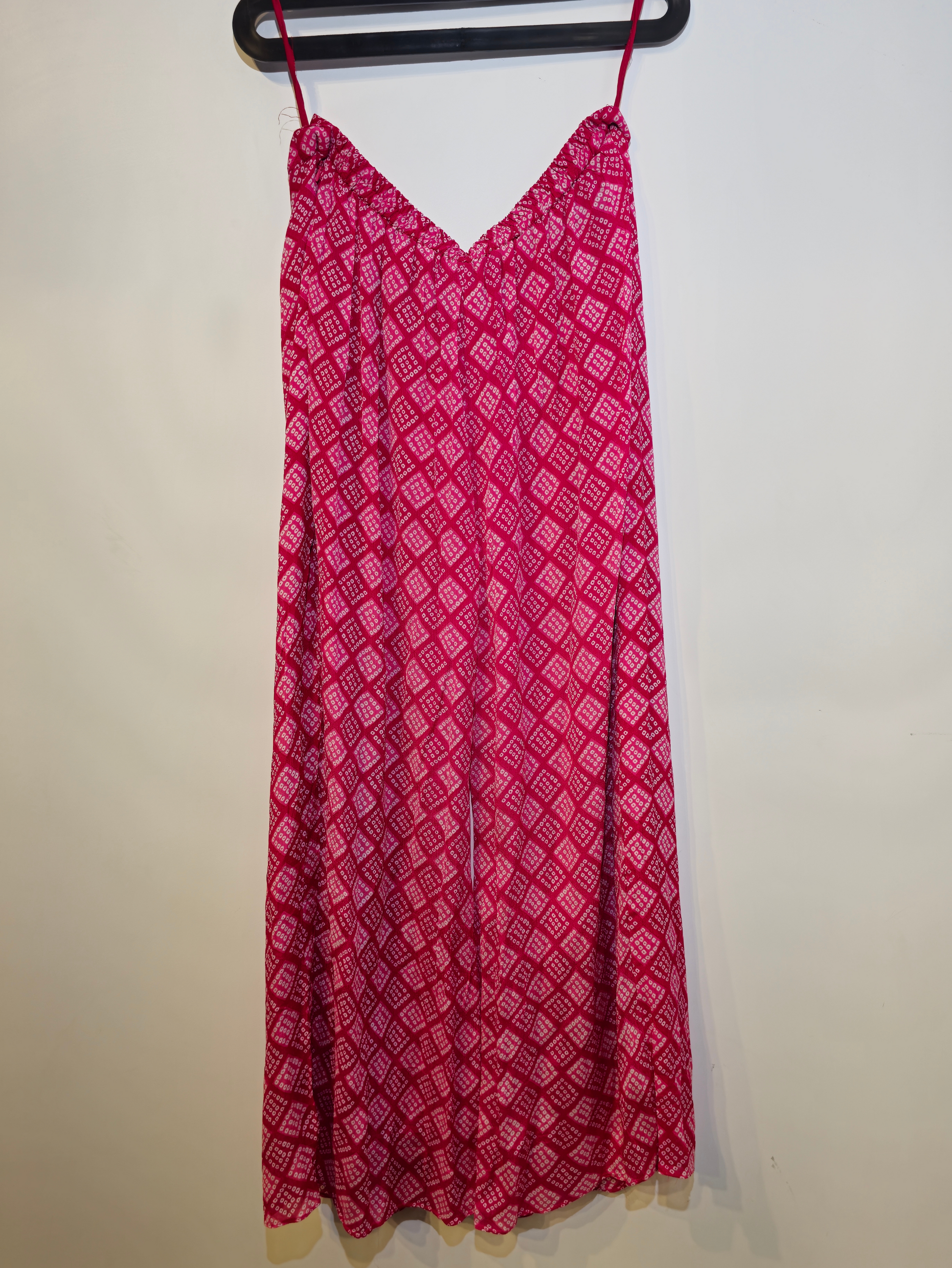 Chinnon Silk Bandhni Naira Cut