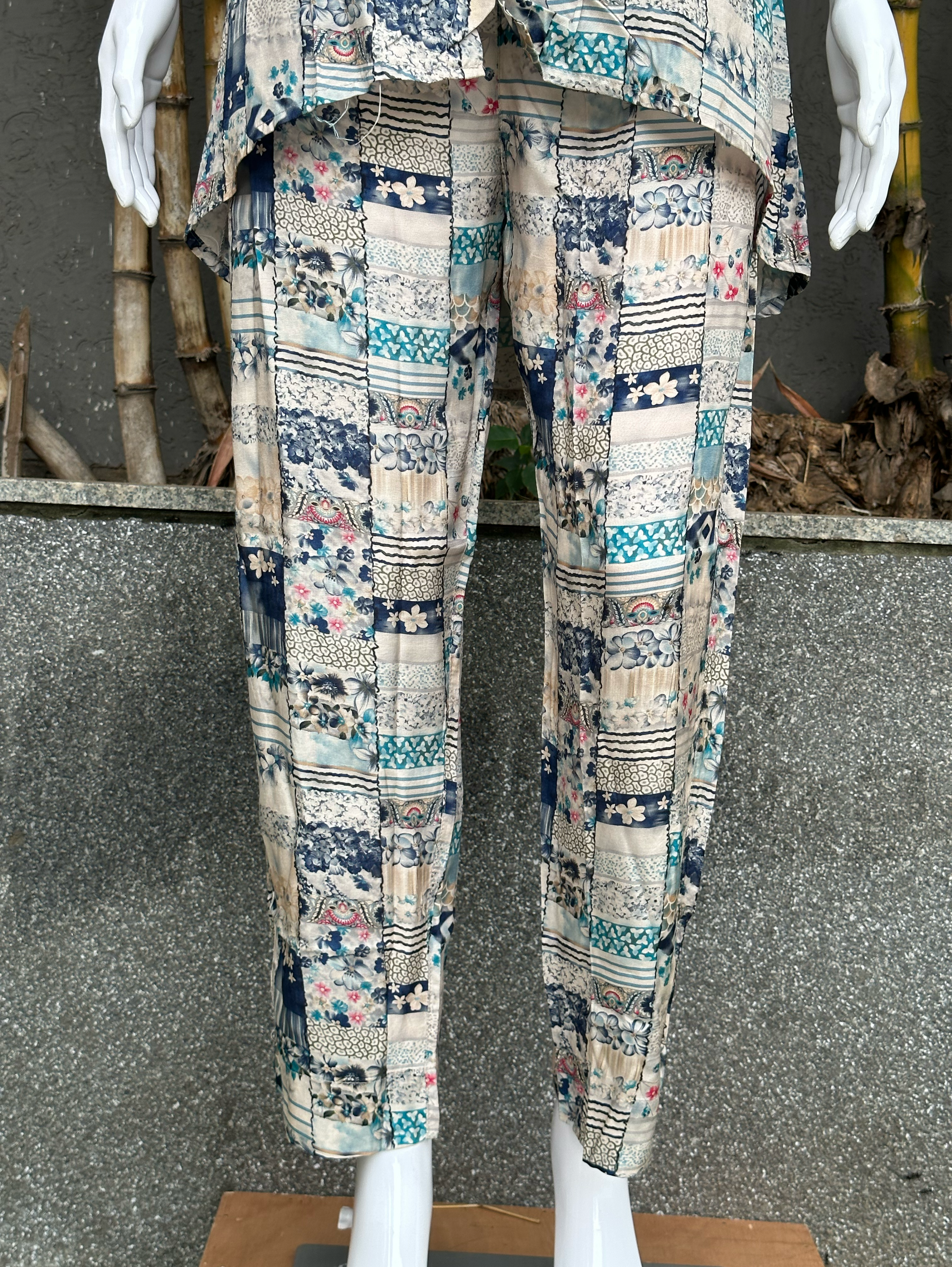 Muslin Coords with Stand Patti Accessories work