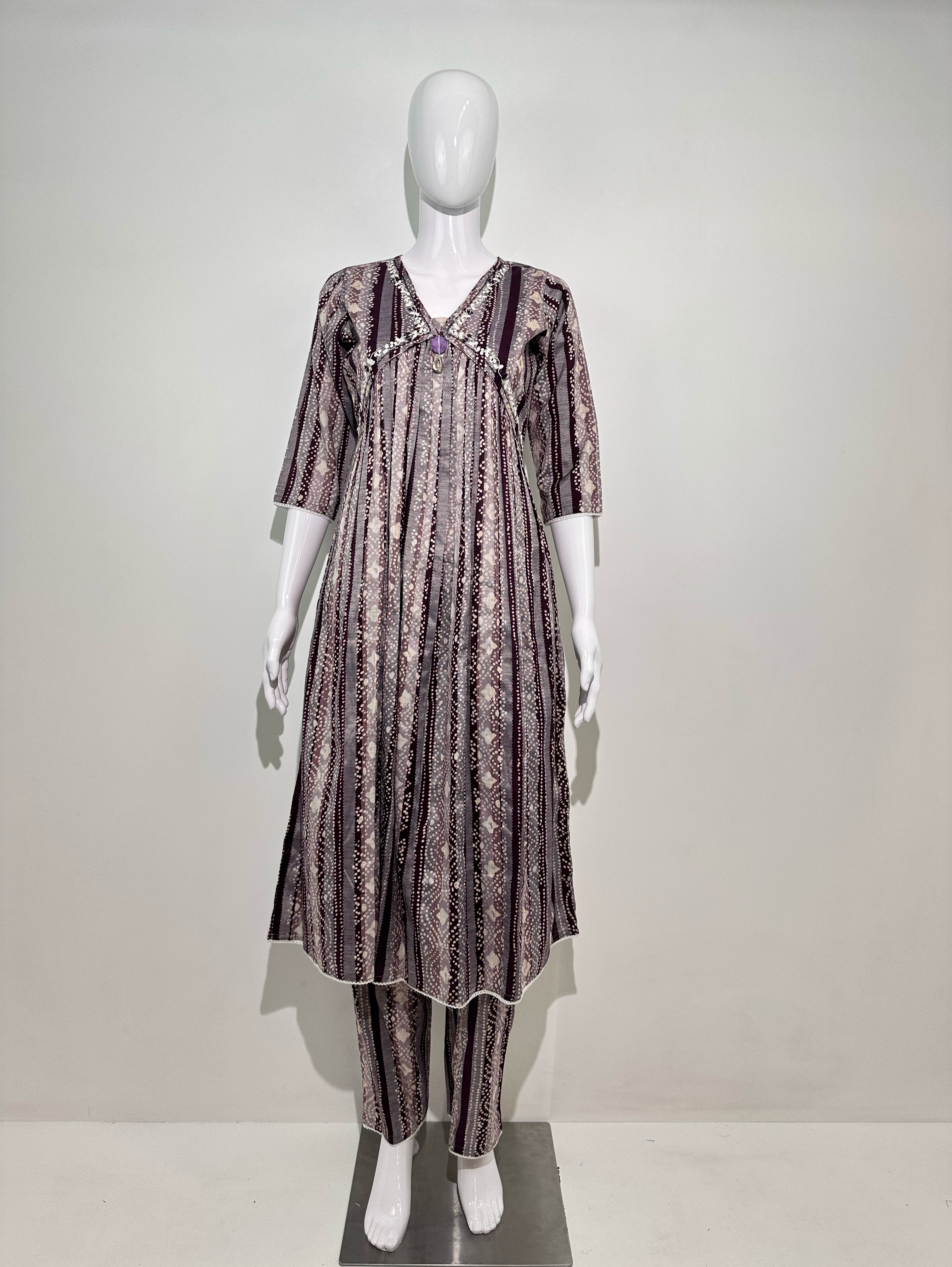Image of Alia Cut Coord Set with Neck work