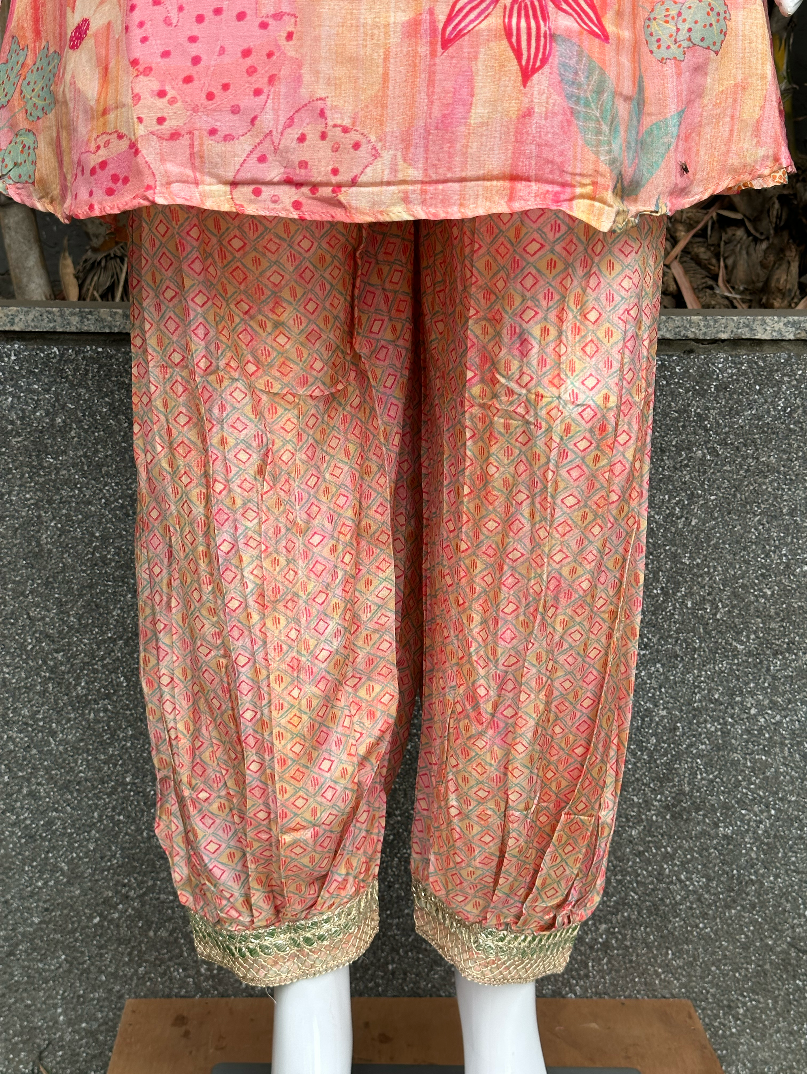 Muslin V Neck Embroidery Coords