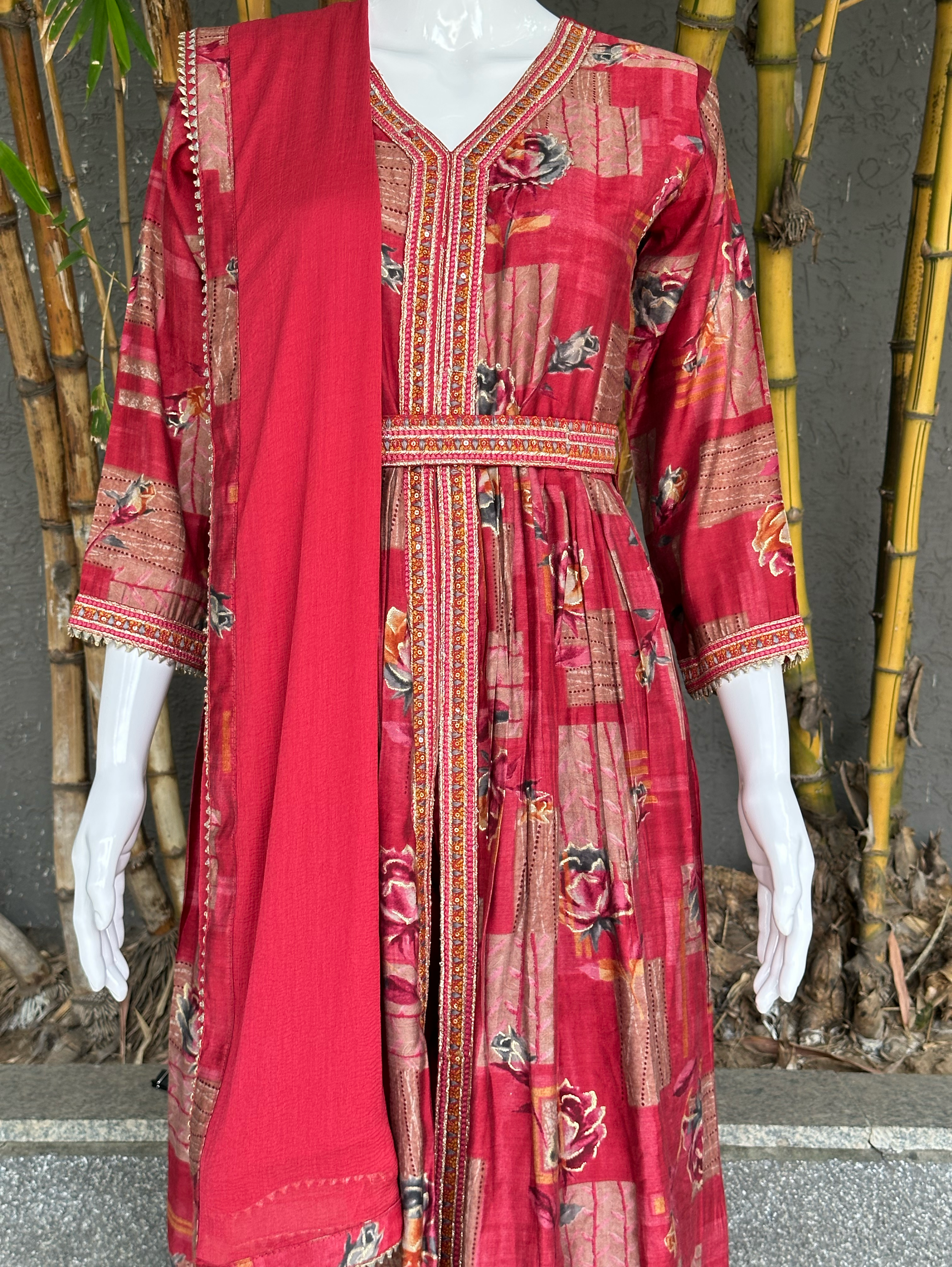 Image of Muslin with Embroidery Sequence Kurti Set- 3 Piece