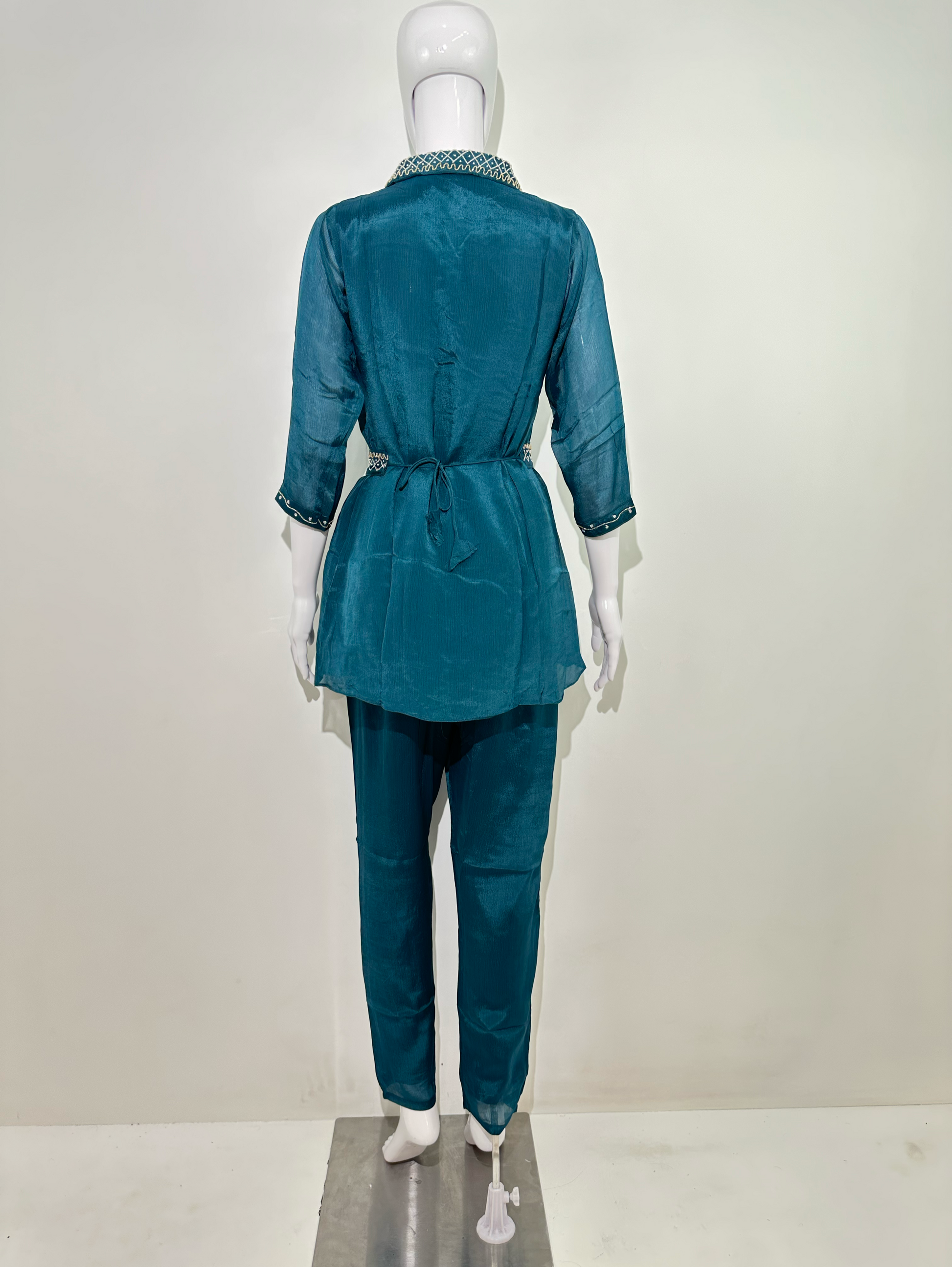 Chiffon with belt side hand and collar work Coords