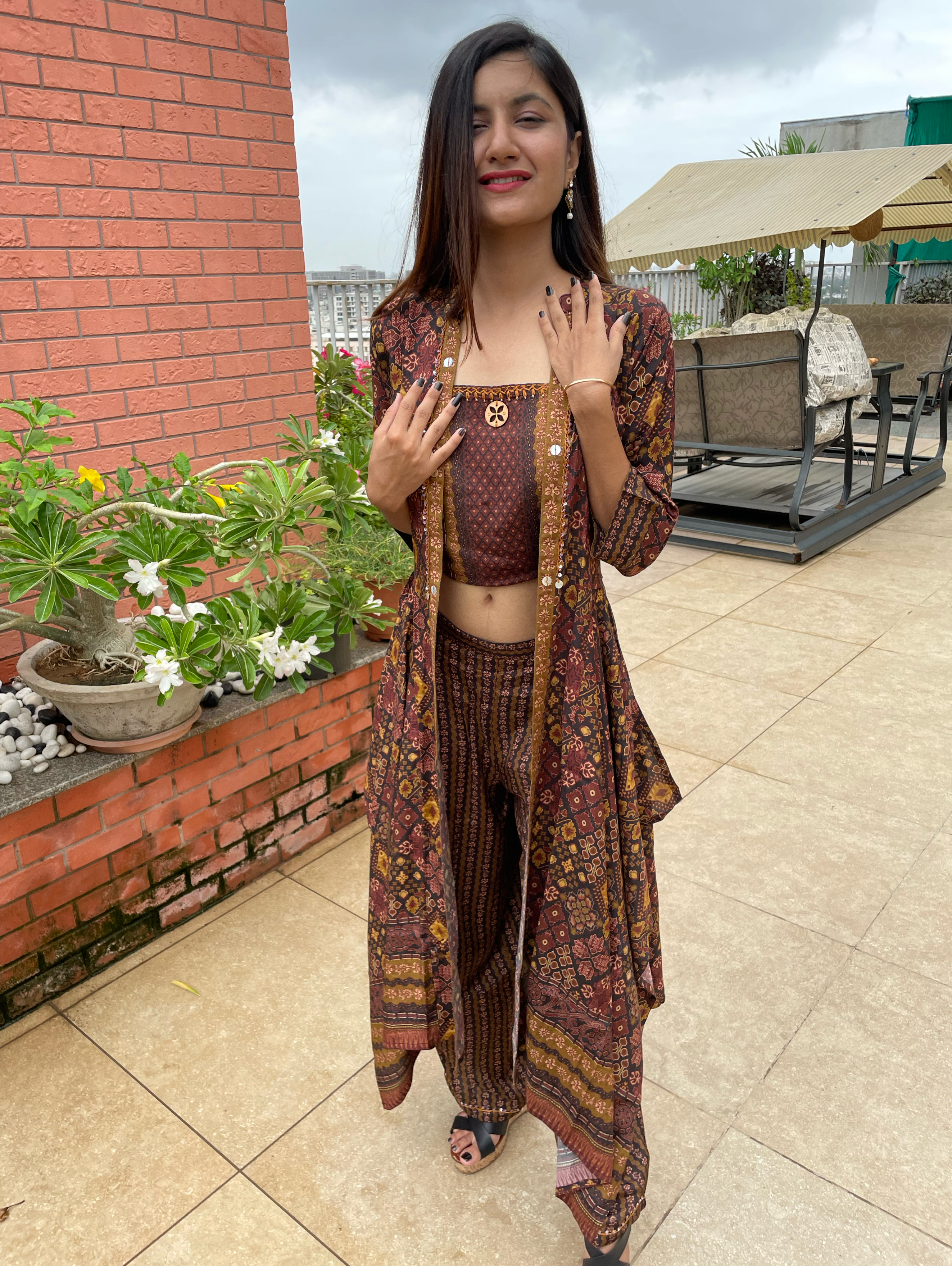 Image of Muslin 3 Piece Coords with Plazzo