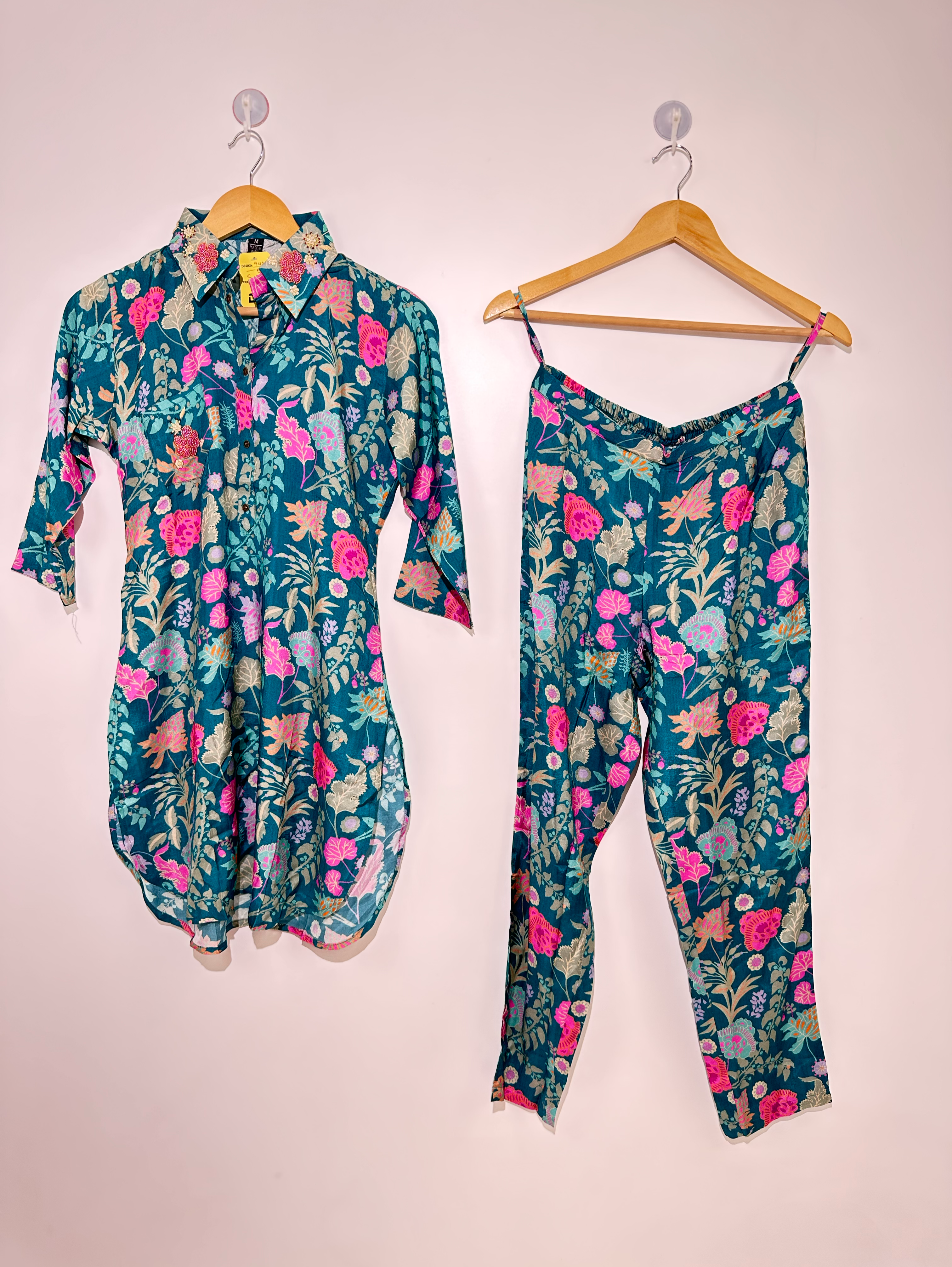 Image of Muslin Hand work Coord Set - Collar Embroidery